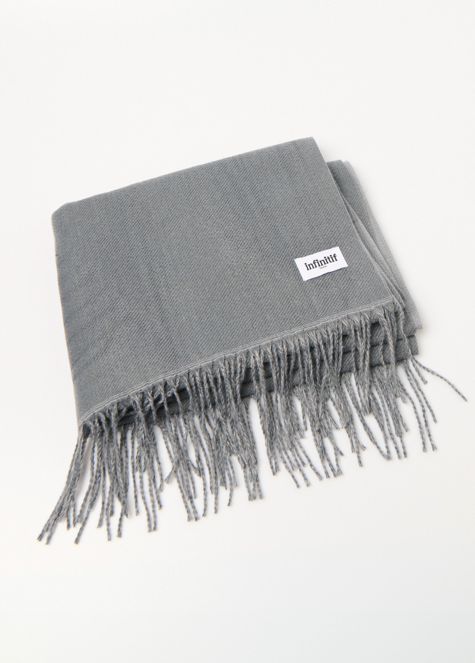 Tweekleurige_sjaal_met_franjes_Gris_FA1_slim