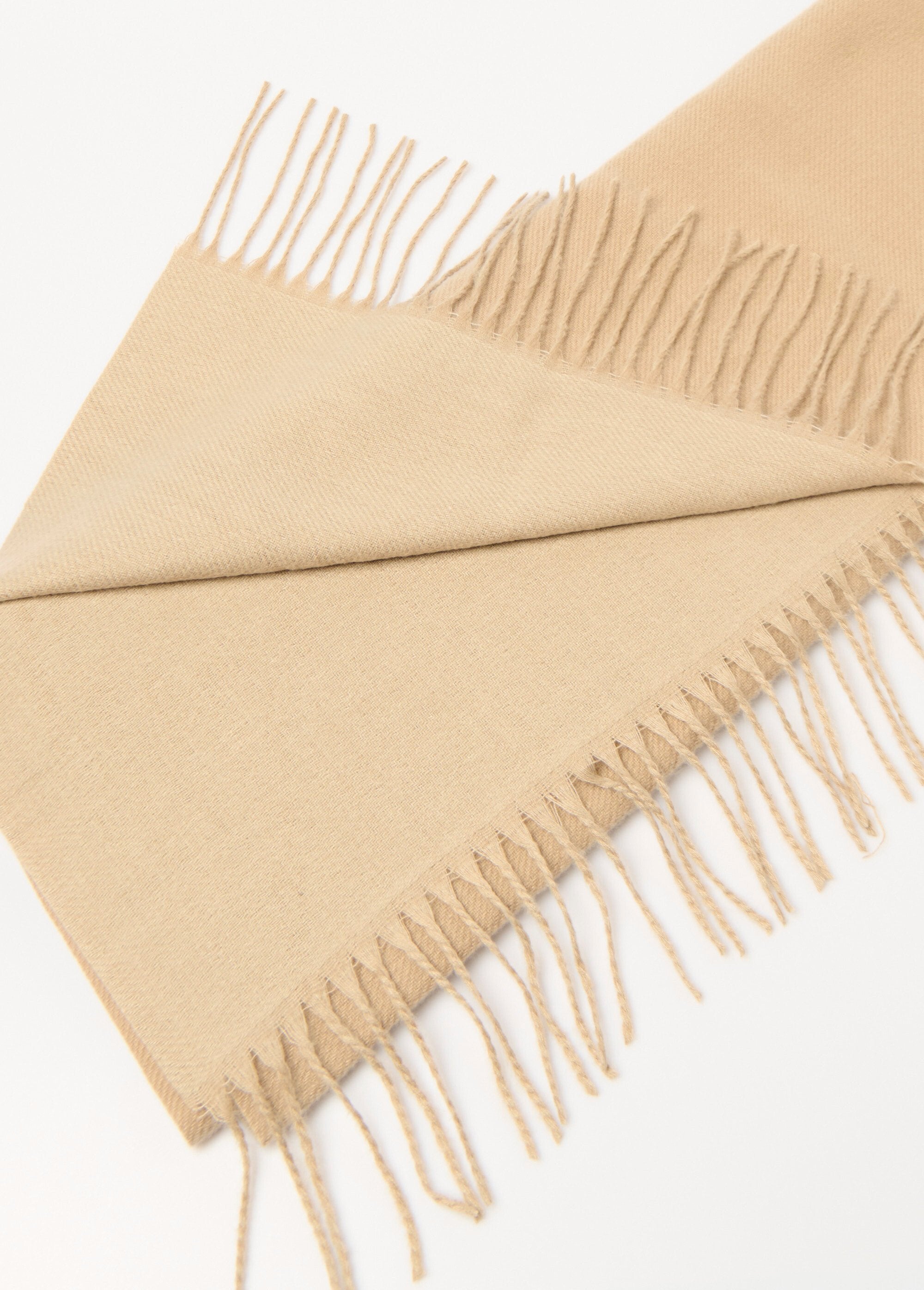 Tweekleurige_sjaal_met_franjes_Beige_DE1_slim