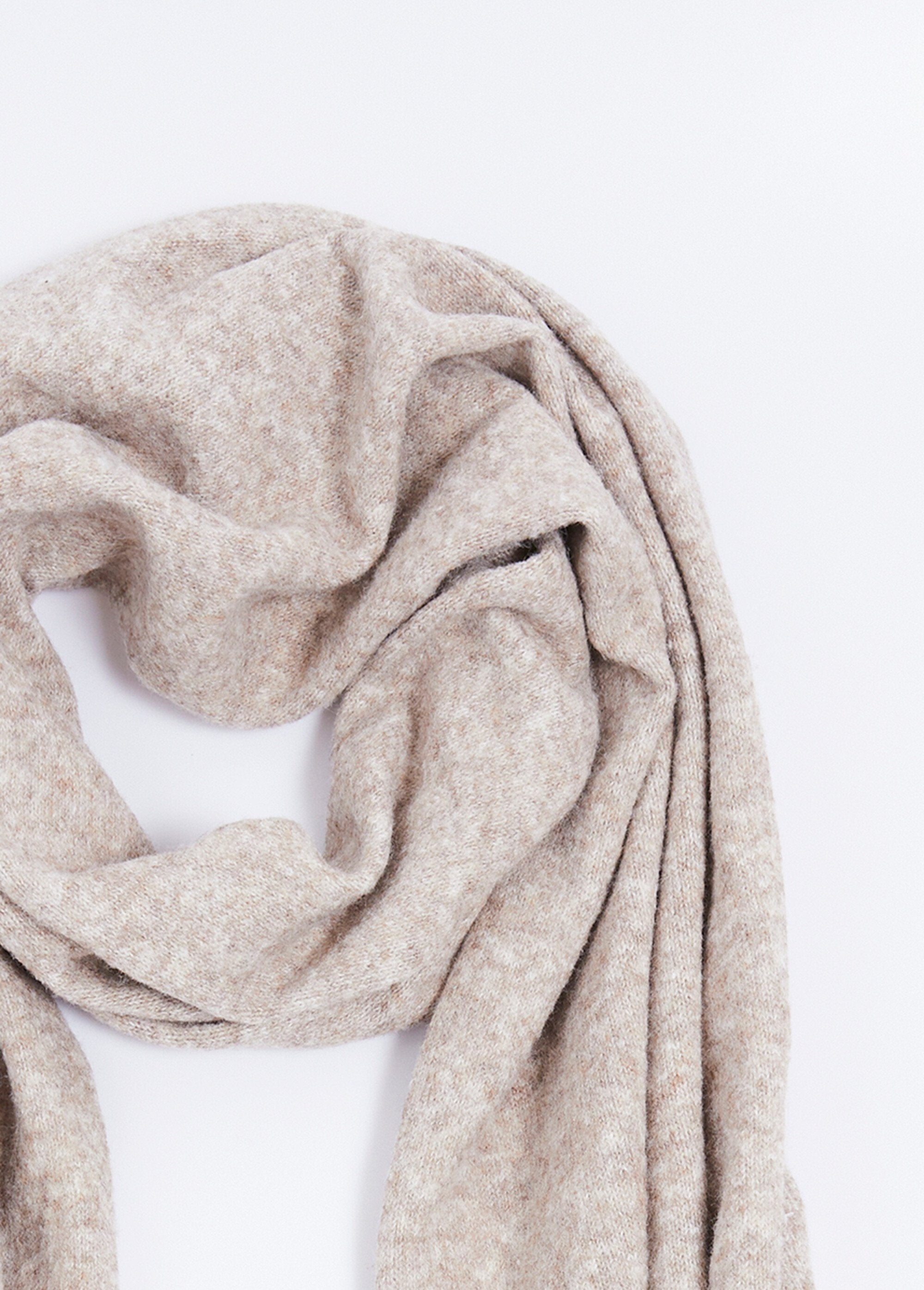 Warme_gebreide_sjaal_met_wol_Beige_chine_DE1_slim