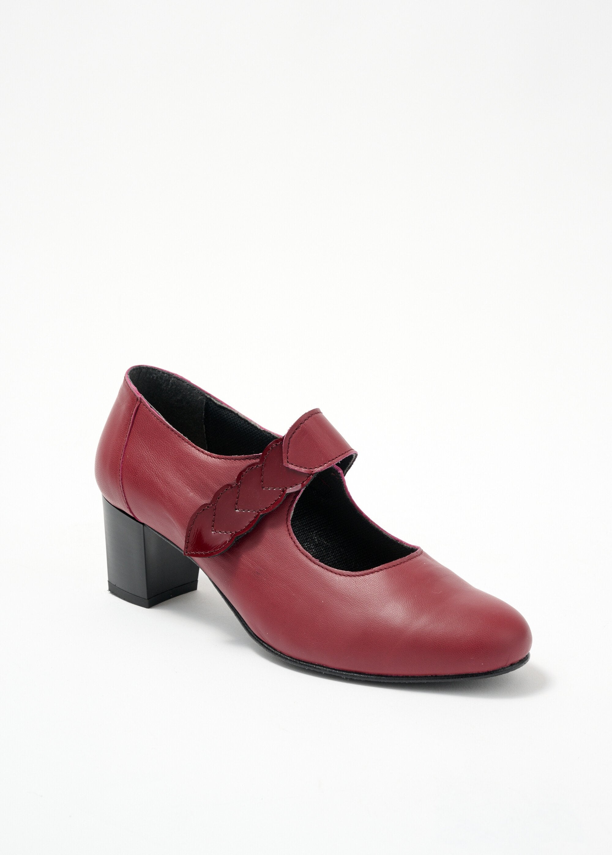 Pumps_met_hak_in_comfortabele_wijdte_met_leren_klittenbandsluiting_Bordeaux_FA1_slim