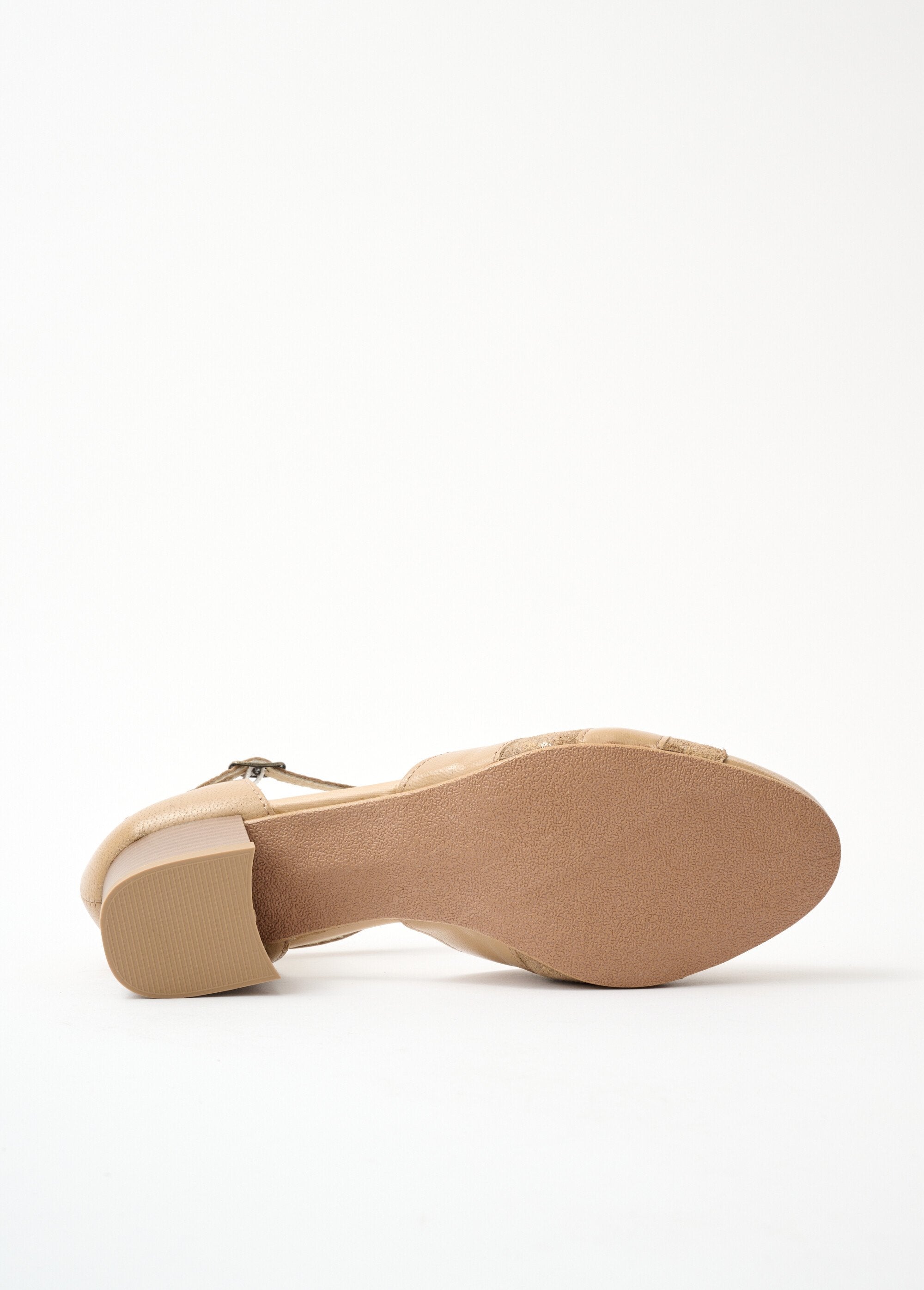 Comfortabele_leren_pumps_BEIGE_UN1_slim