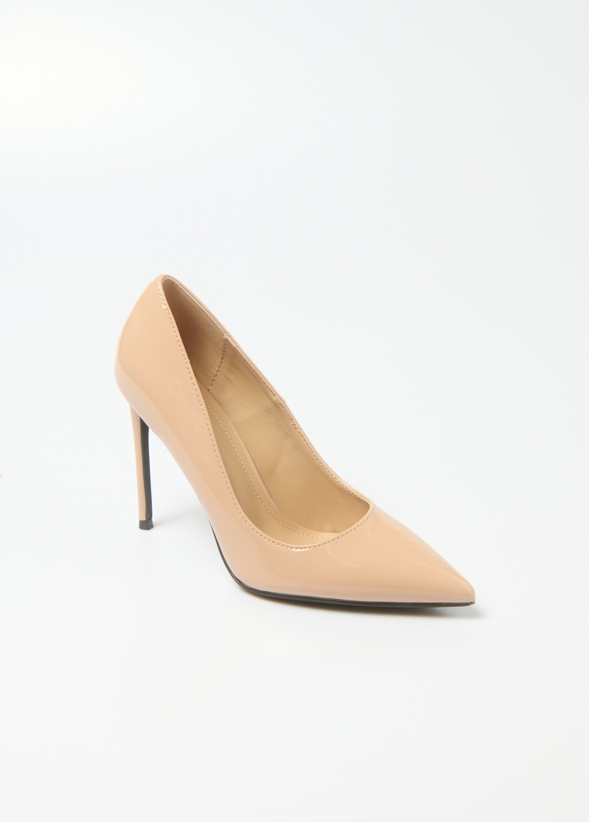 Lakpumps_met_naaldhak_Vernis_beige_FA1_slim