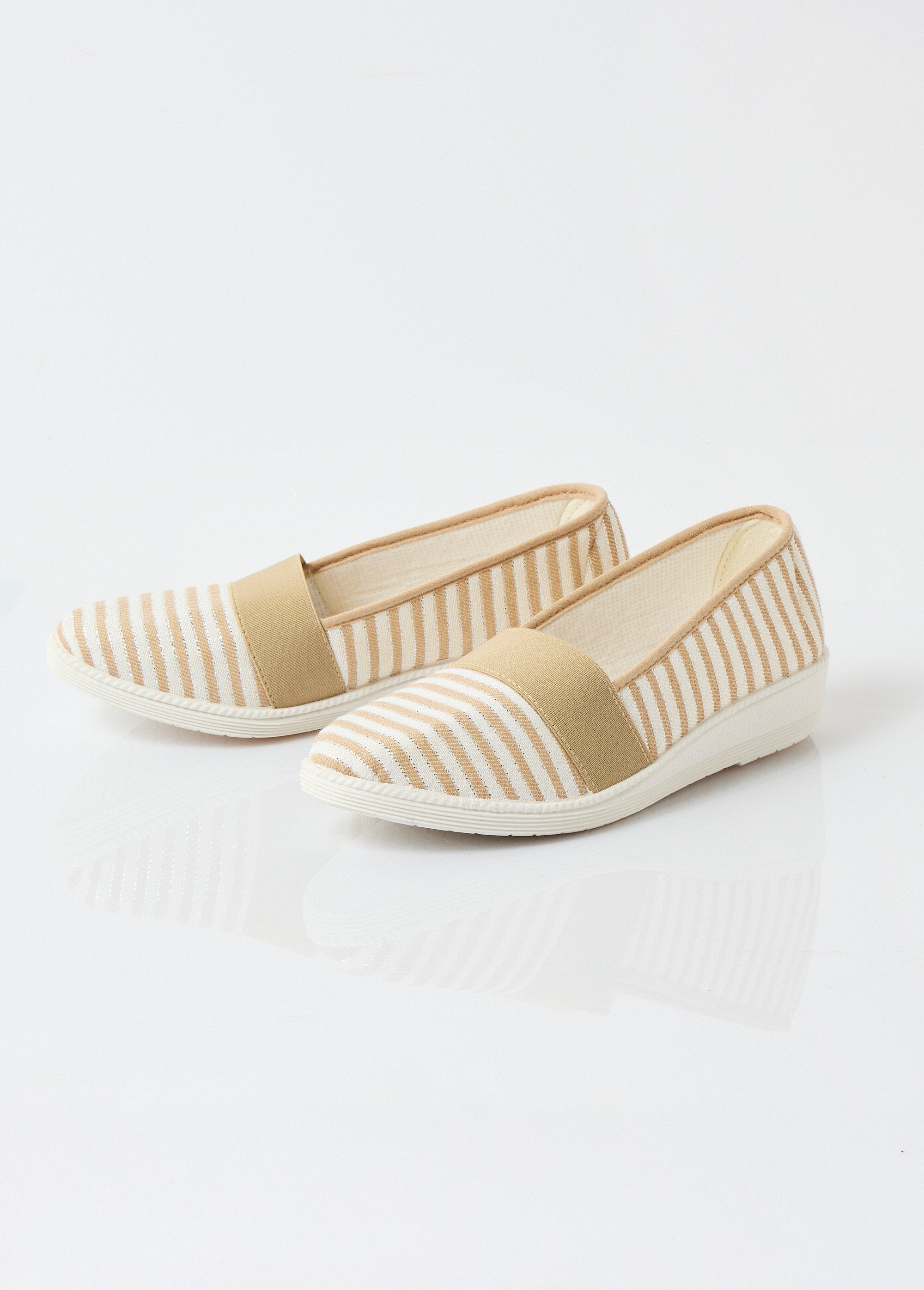 Elastische_espadrilles,_comfort_wijdte_Beige_DE1_slim