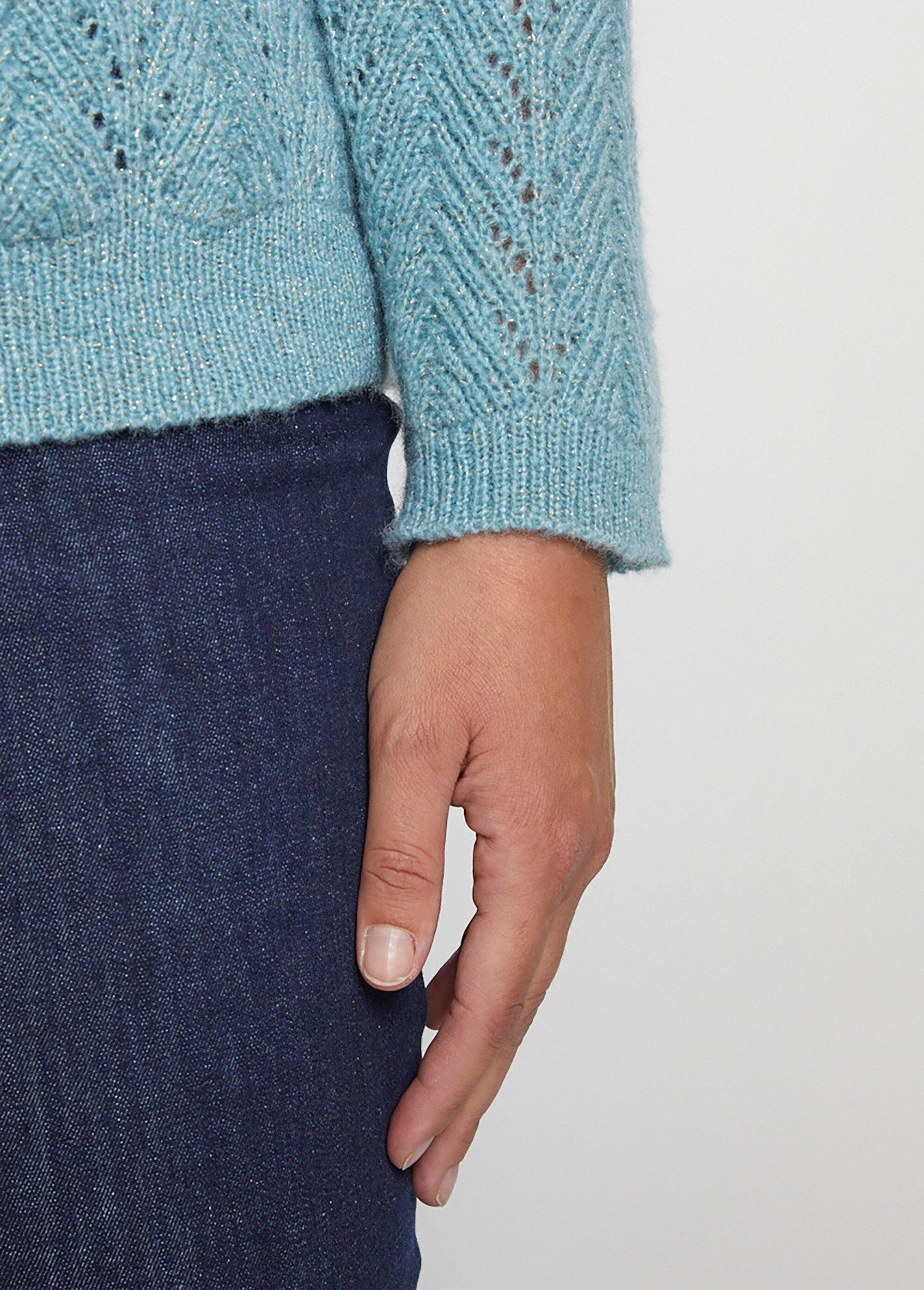 Gilet_boutonné_avec_fibres_recyclées_Aqua_DE2_curvy