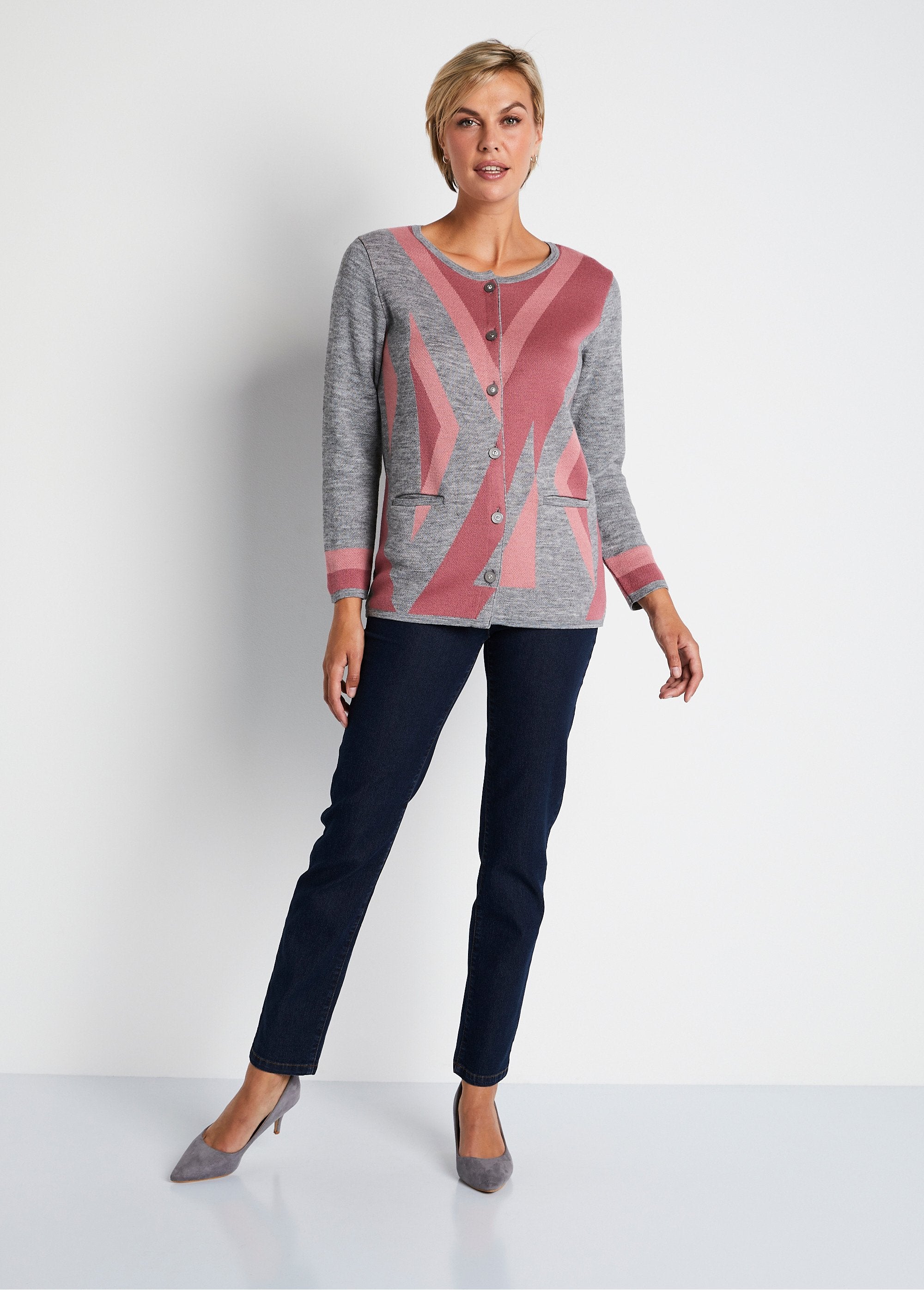 Wollen_vest_met_jacquard_knopen,_halflang_Grijs_en_roze_SF1_slim