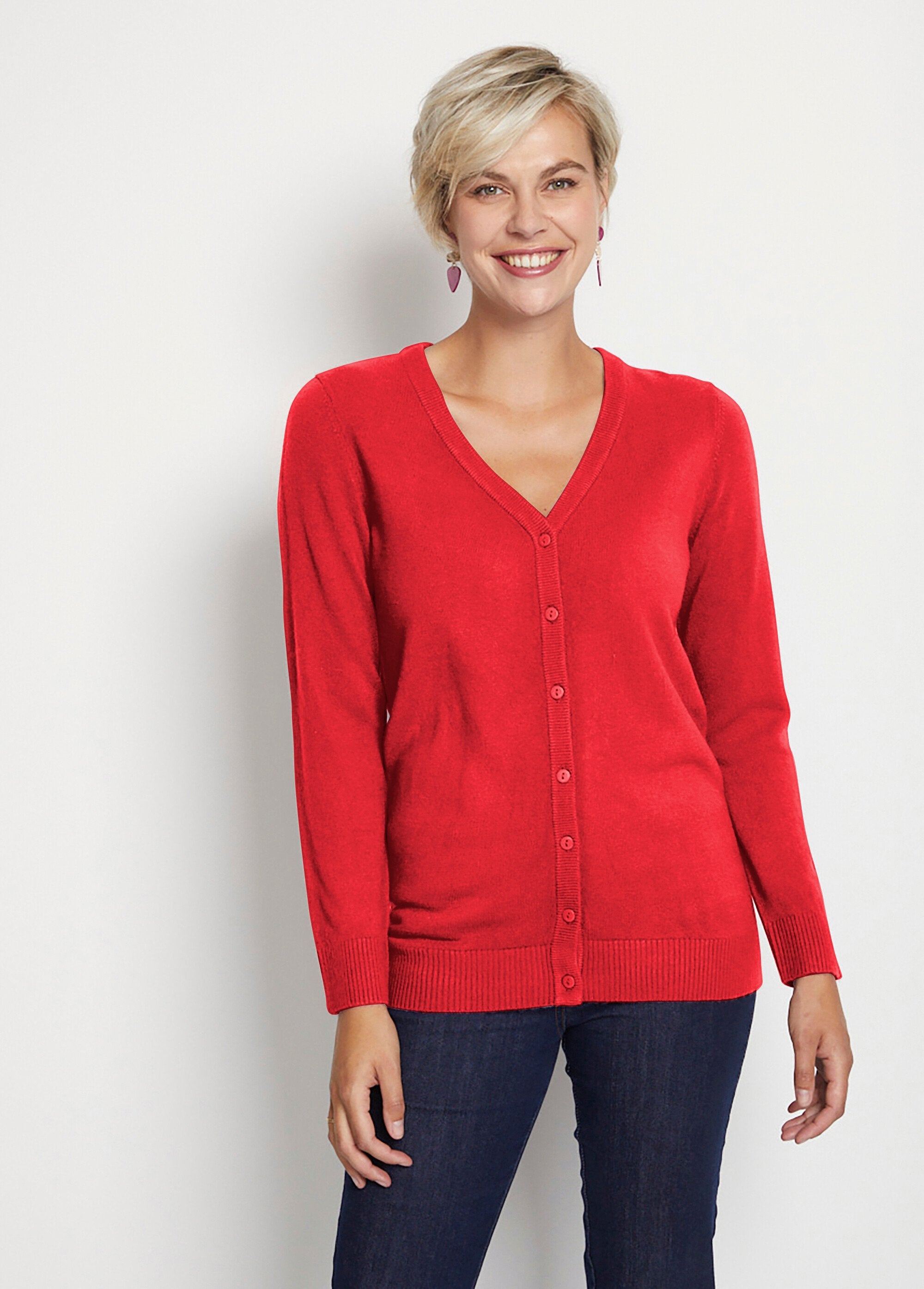 Halflang_vest_met_knopen_in_zacht_breisel_ROOD_FA1_slim