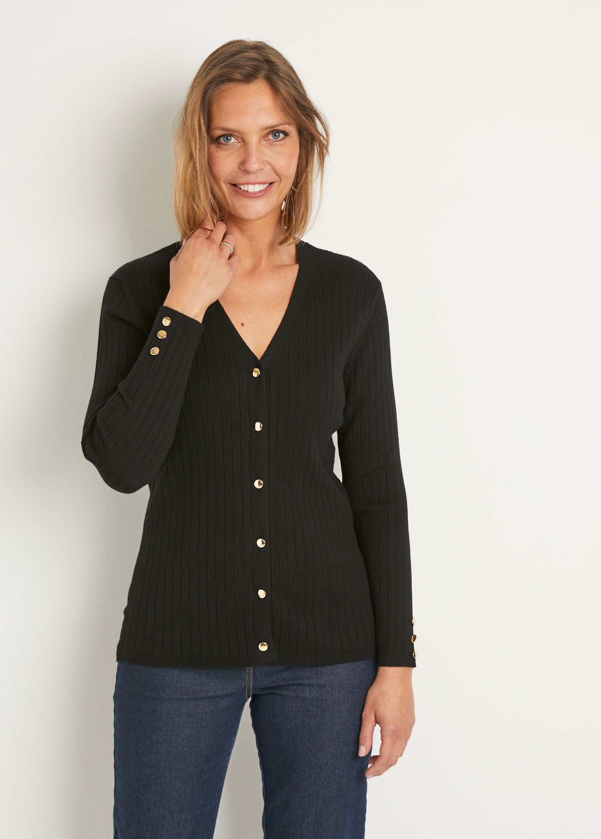 Geribd_kort_vest_met_V-hals_en_knopen_Noir_FA1_slim