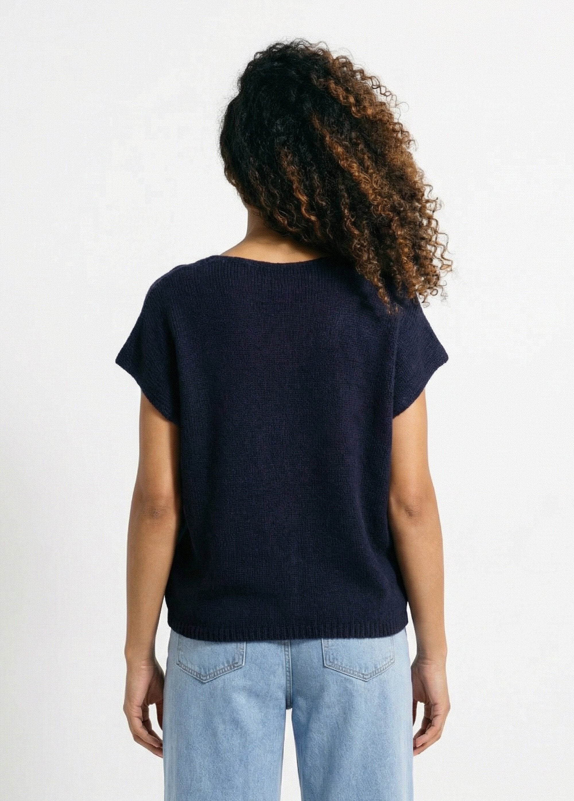 Vest_met_korte_mouwen_en_metalen_knopen_Marine_DO1_slim