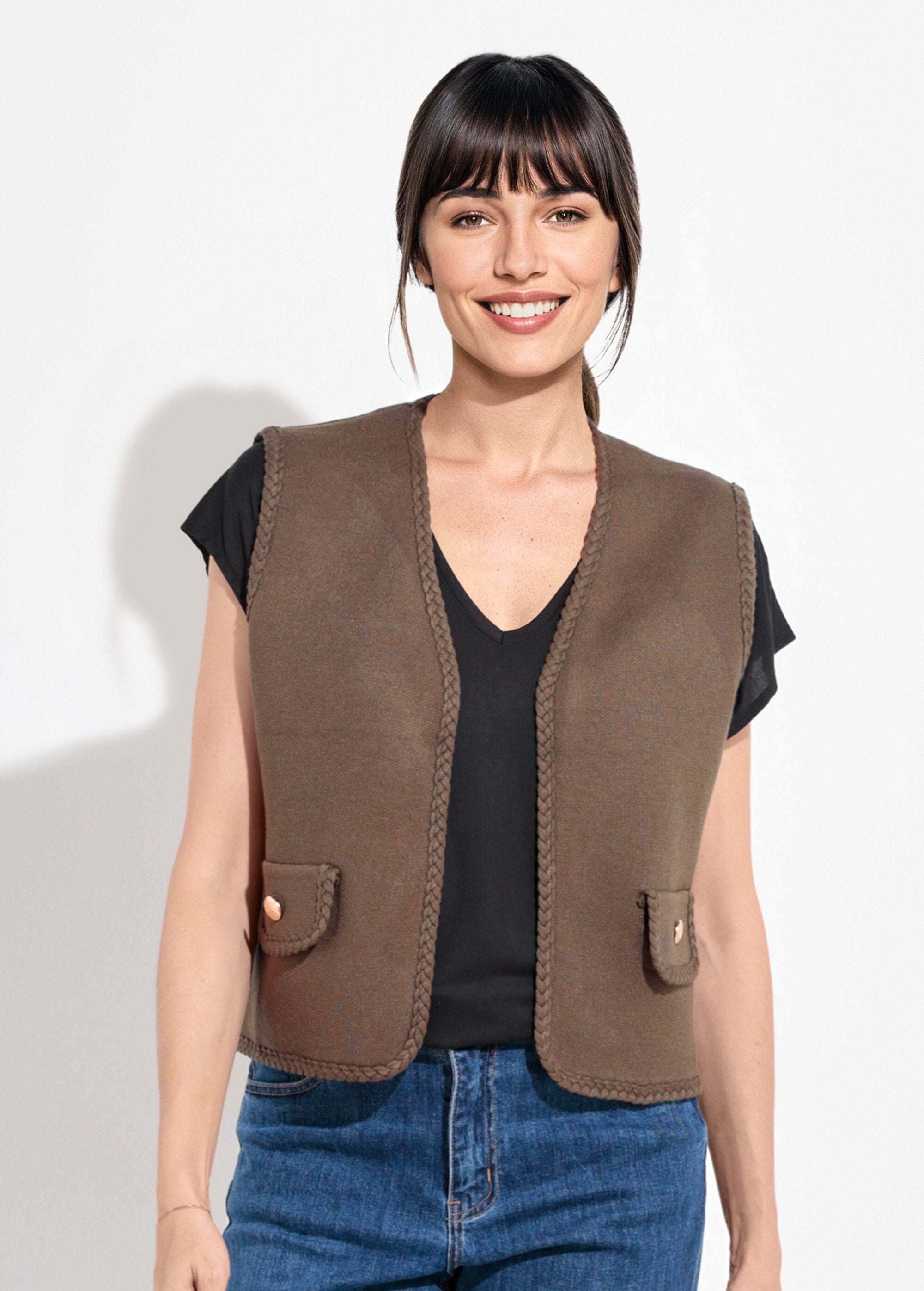 Dik_mouwloos_vest_met_gevlochten_details_Kaki_FA1_slim