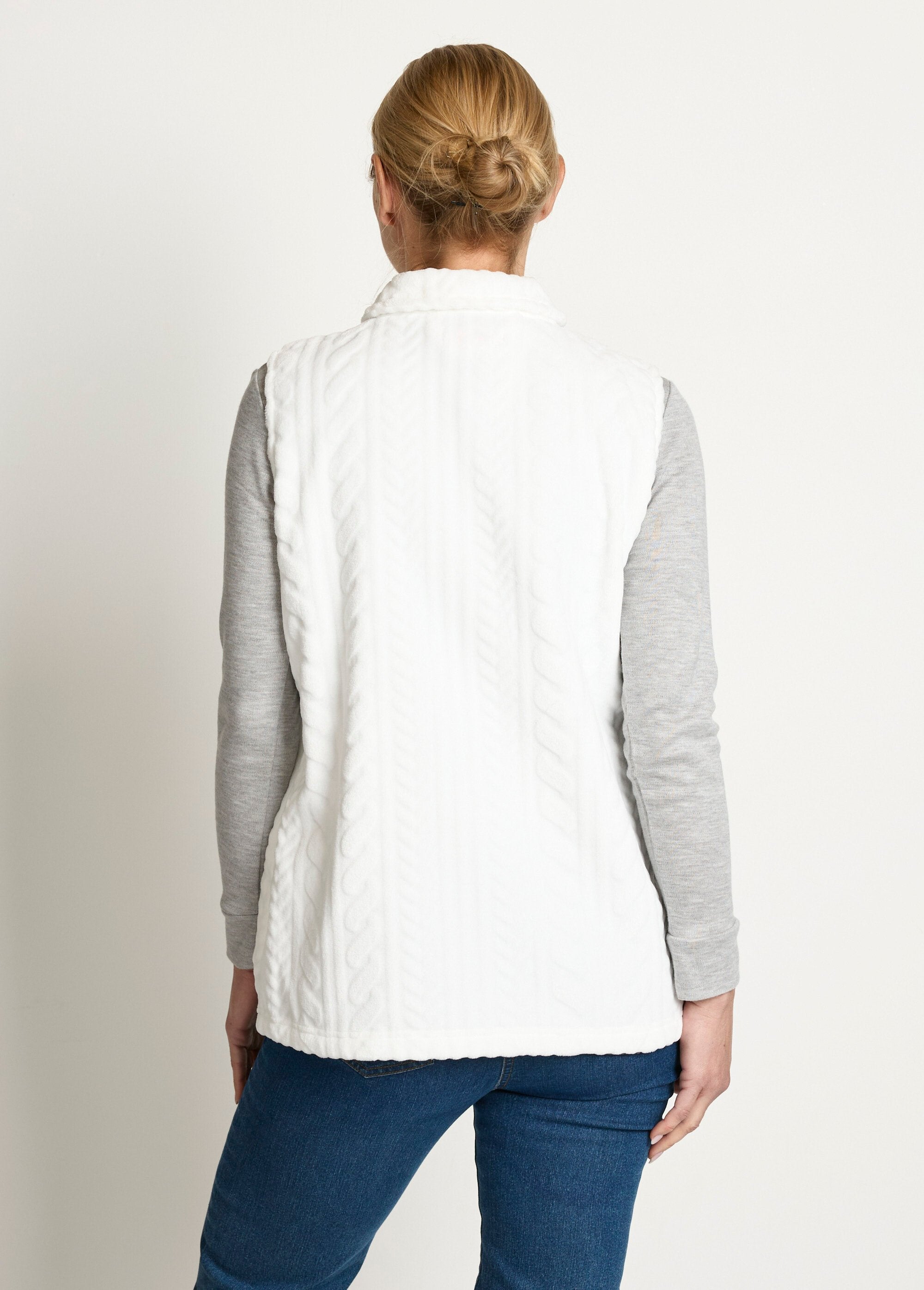 Mouwloos_fleece_vest_met_ritssluiting_en_pluche_gevoel_Blanc_DO1_slim