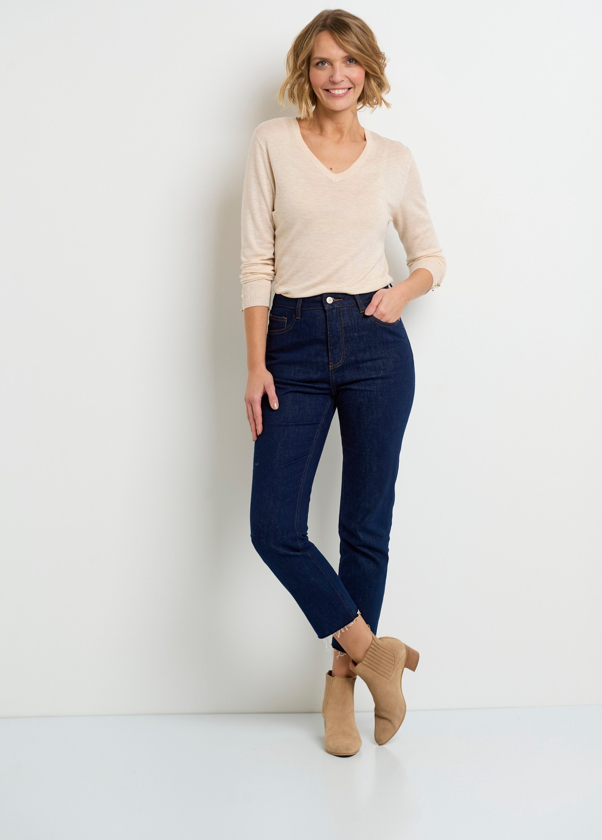 Rechte_jeans_met_5_zakken_en_gerafelde_zoom_Brut_SF1_slim