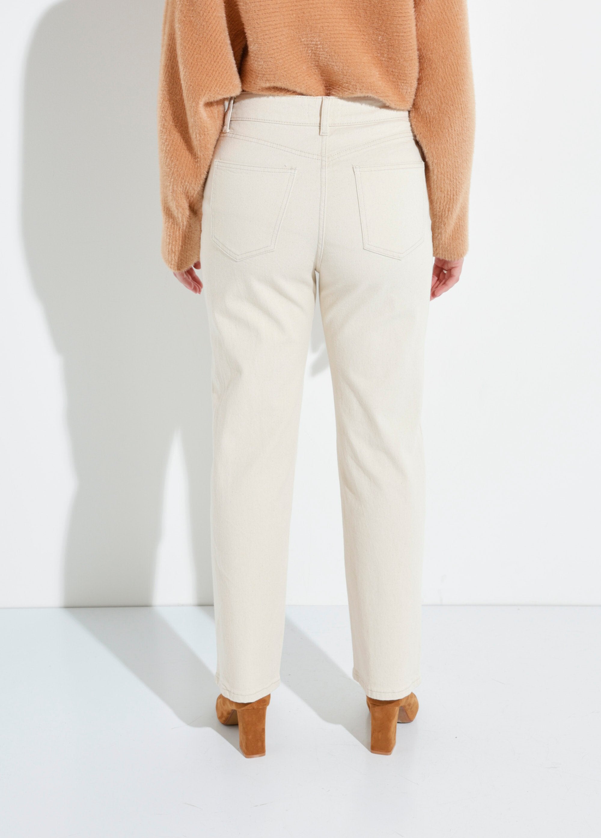 5-pocket_jeans_met_rechte_pijpen,_speciaal_voor_SMALL_Beige_DO1_slim