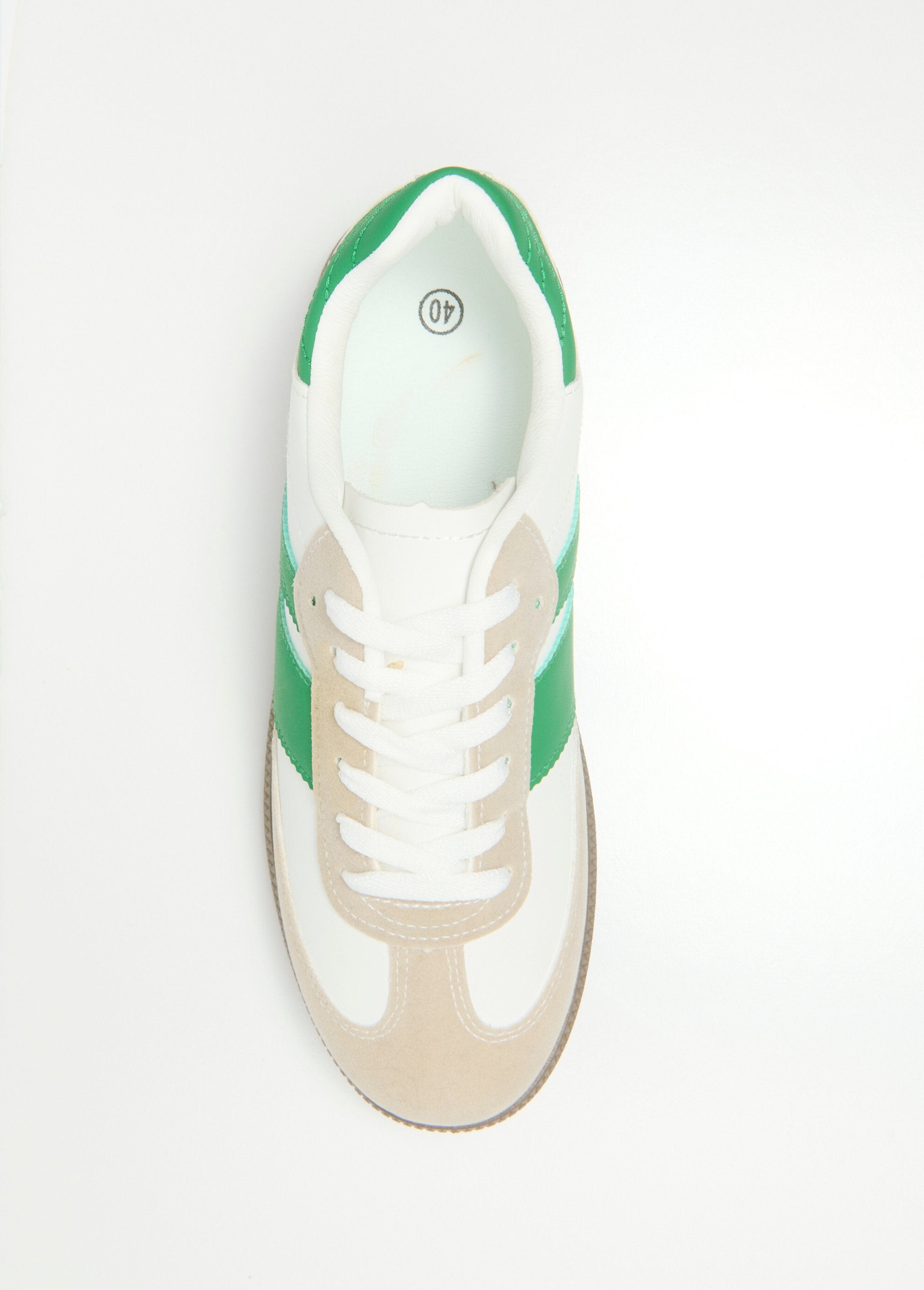 Retro_sportschoenen_met_contrasterende_details_Vert_OV1_slim