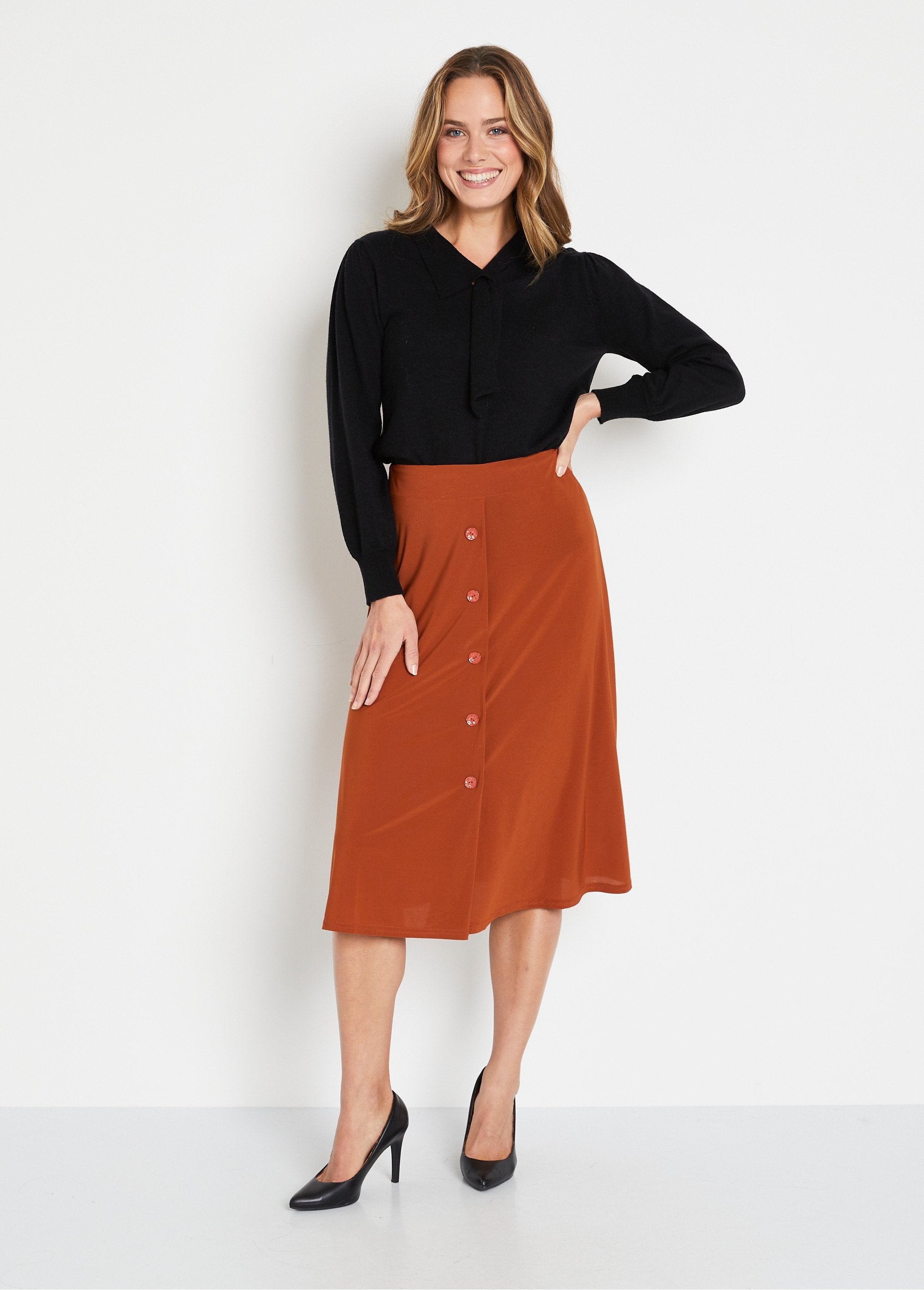 Lange_effen_uitlopende_rok_met_elastische_tailleband_Camel_SF1_slim