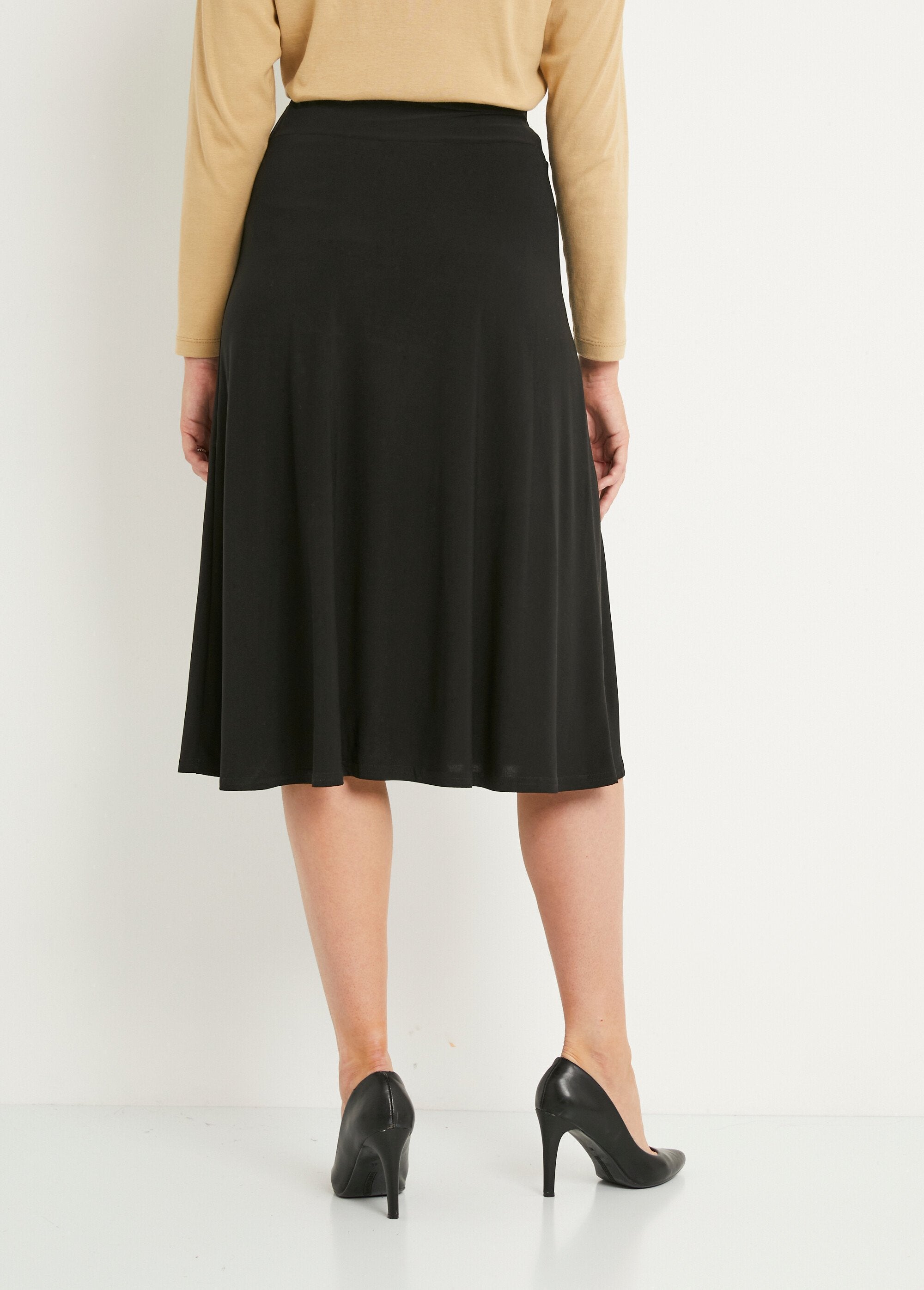 Lange_effen_uitlopende_rok_met_elastische_tailleband_Noir_DO1_slim