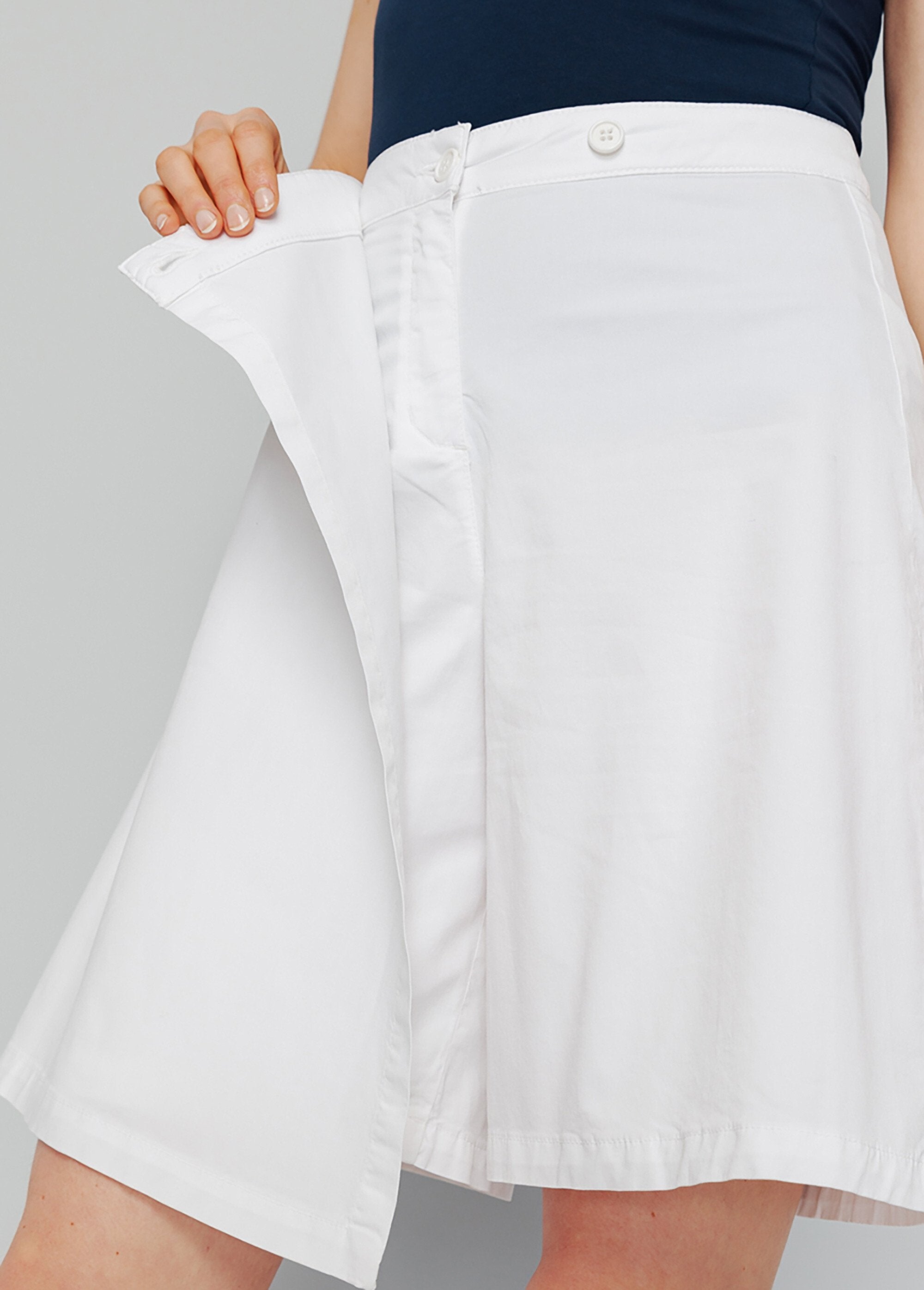 Skort_van_stretchstof_Blanc_DE2_slim