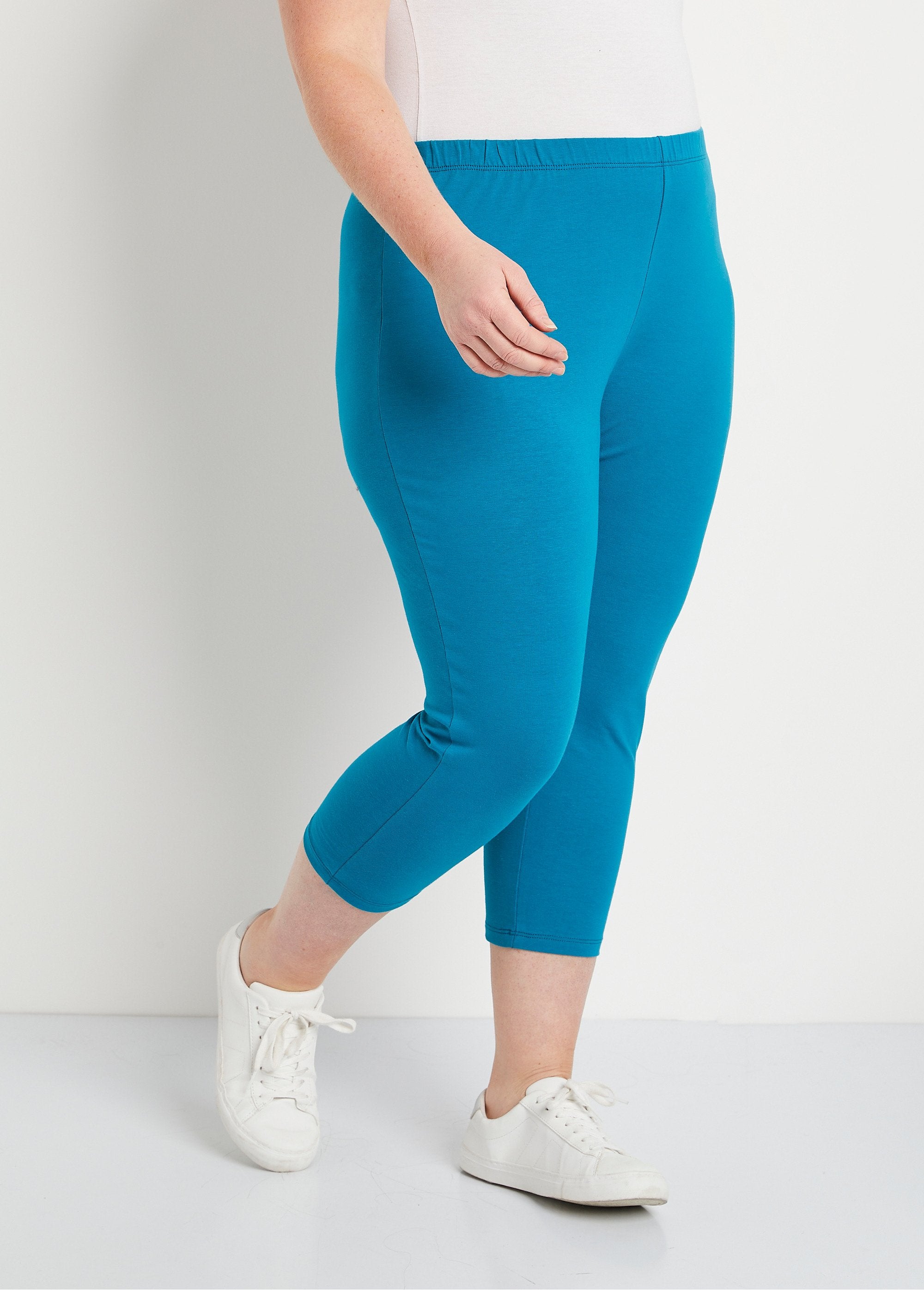 Korte_katoenen_legging_met_elastische_tailleband_Aqua_FA2_curvy