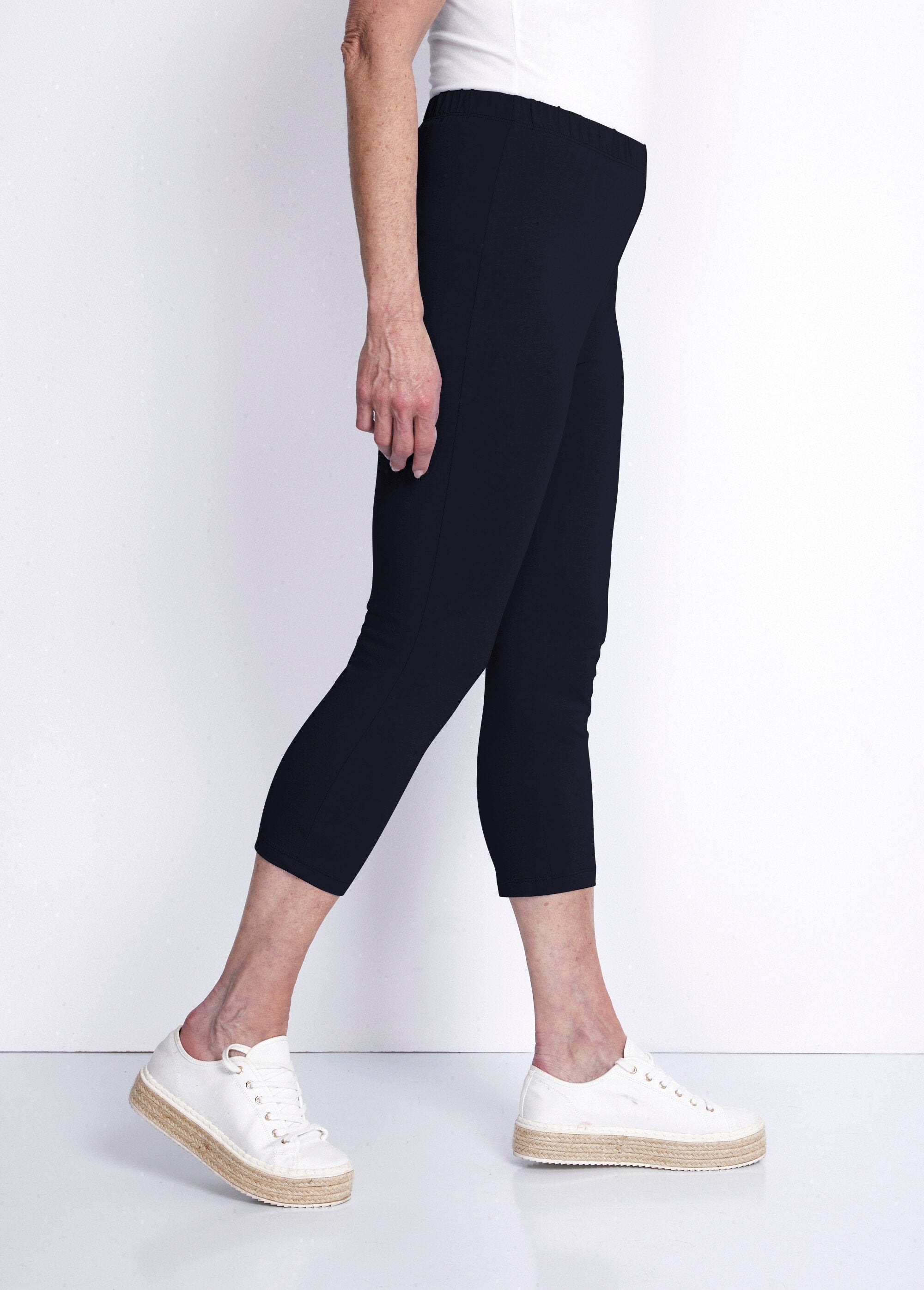 Korte_legging_in_effen_of_bedrukte_katoen_Marien_DR1_slim