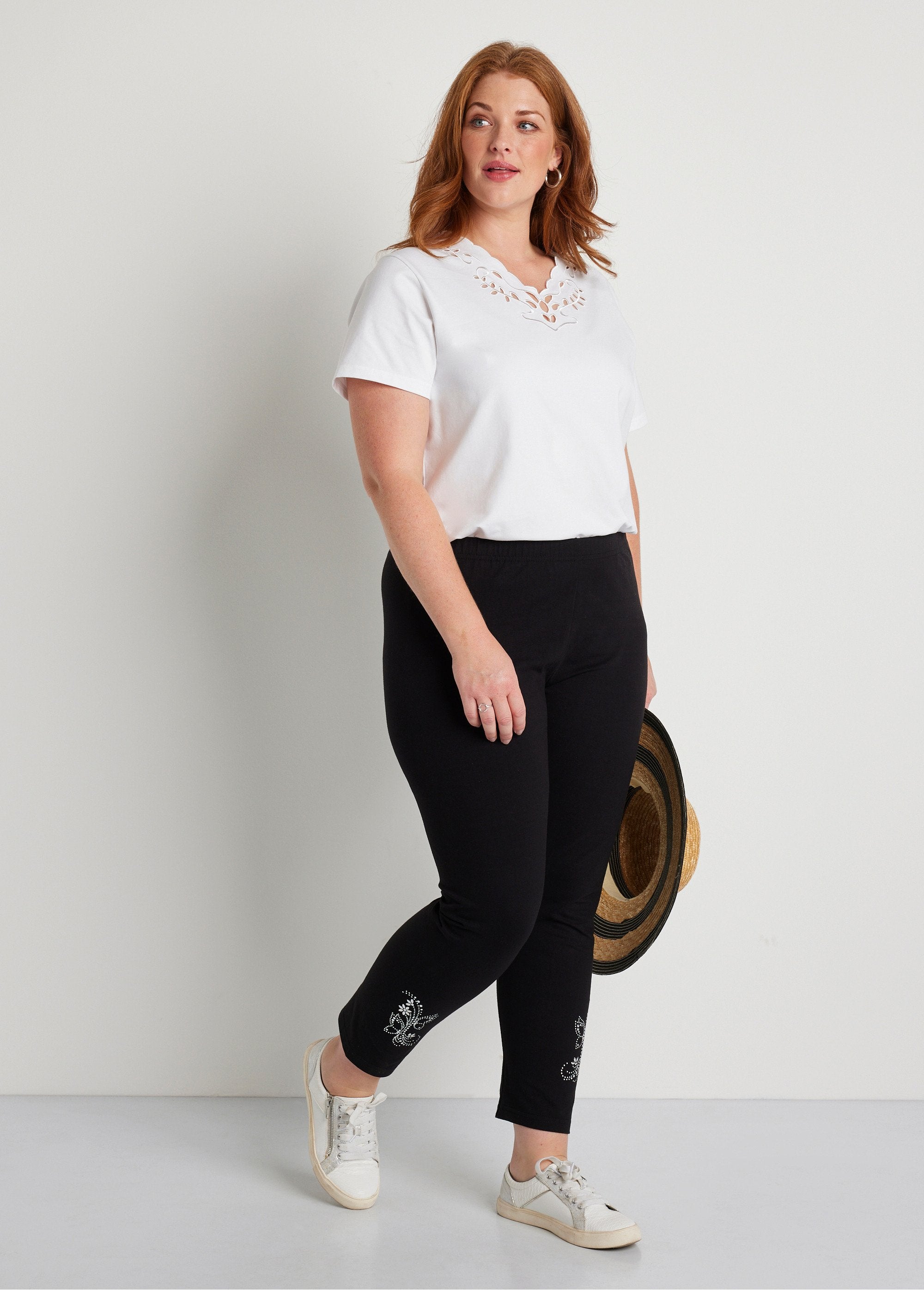 Effen_korte_legging_met_elastische_tailleband_Zwart_SF1_curvy