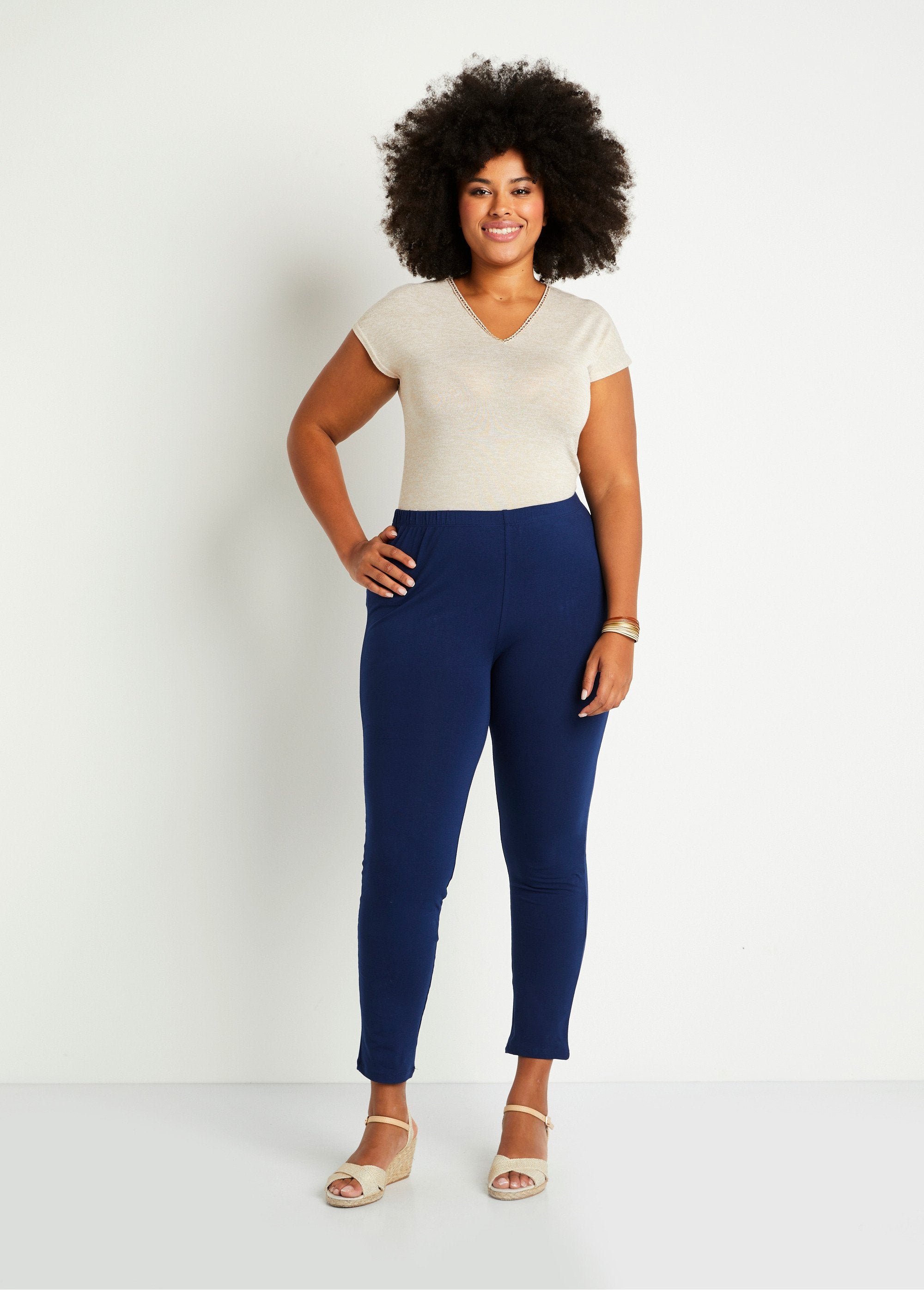 Bedrukte_legging_met_elastische_tailleband_Effen_marine_SF1_curvy