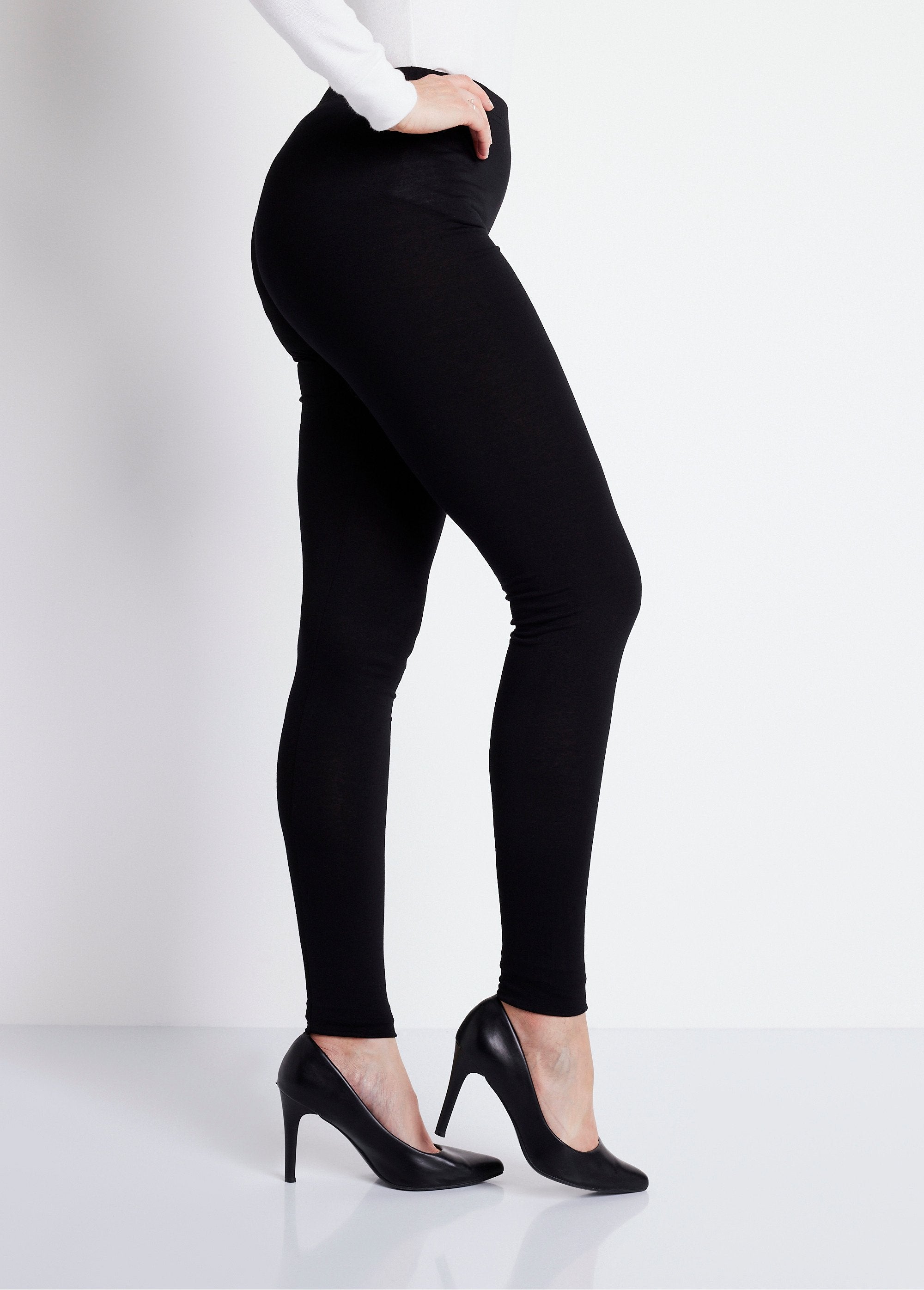 Lange,_effen_legging_met_elastische_tailleband_ZWART_DR1_slim