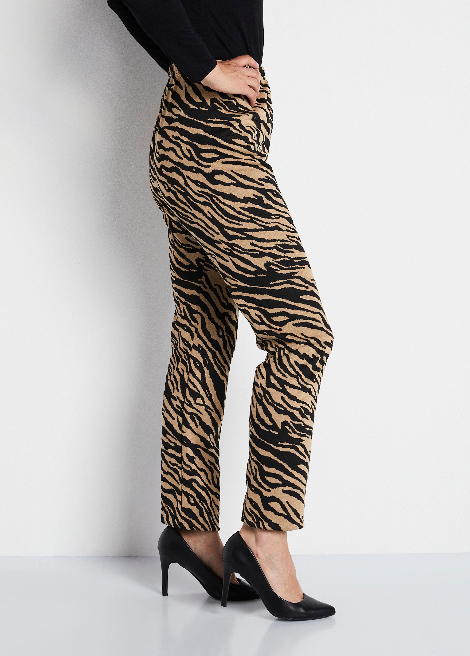 Jacquard_legging_met_elastiek_in_de_taille_Zebra_kameel_DR1_slim