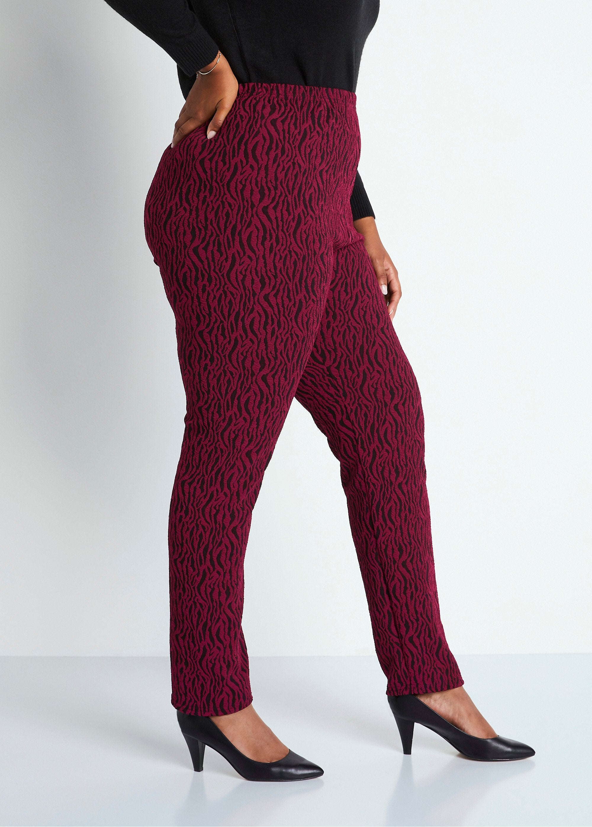 Jacquard_legging_met_elastiek_in_de_taille_Bourgondische_zebra_DR1_curvy