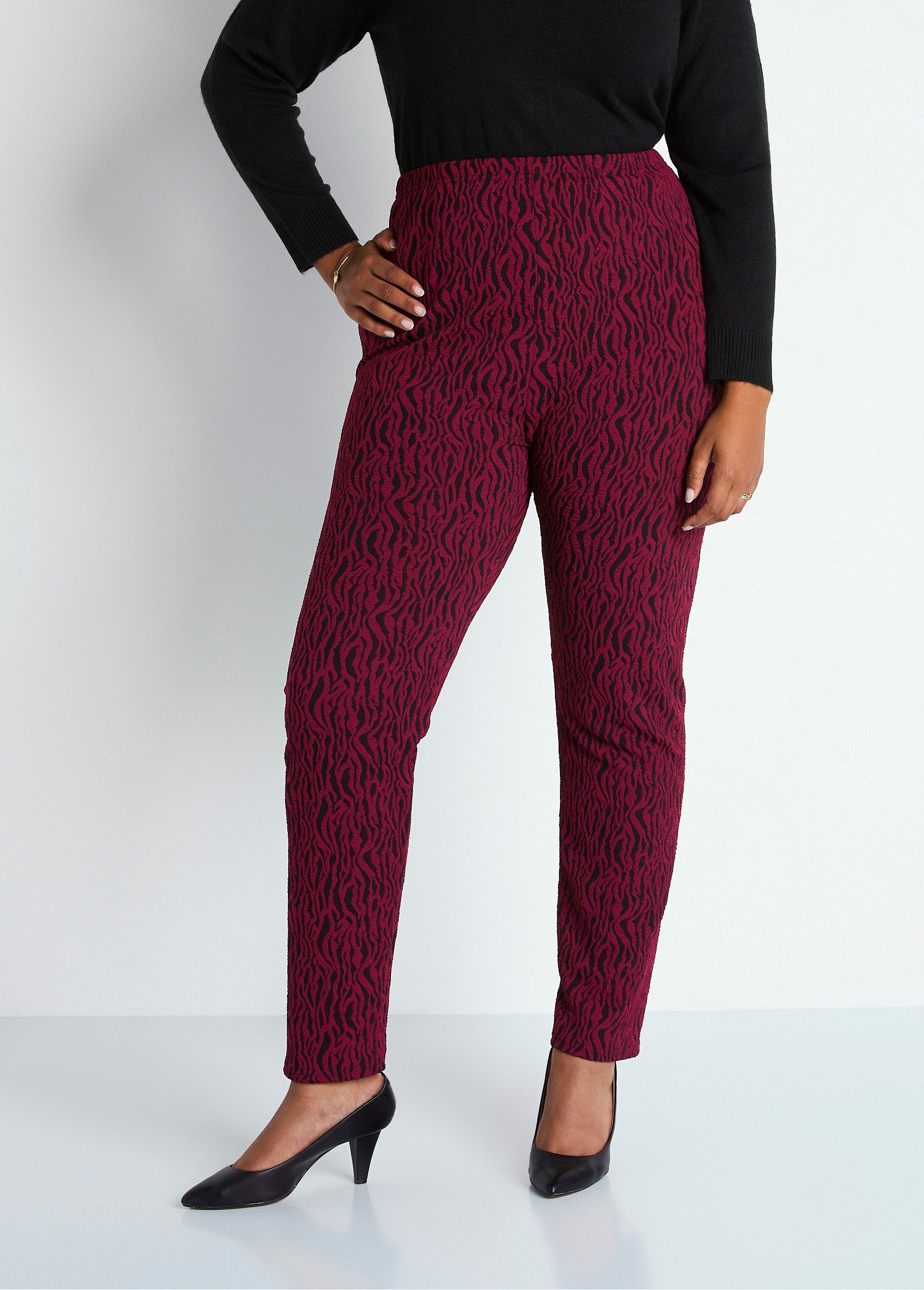 Jacquard_legging_met_elastiek_in_de_taille_Bourgondische_zebra_FA1_curvy