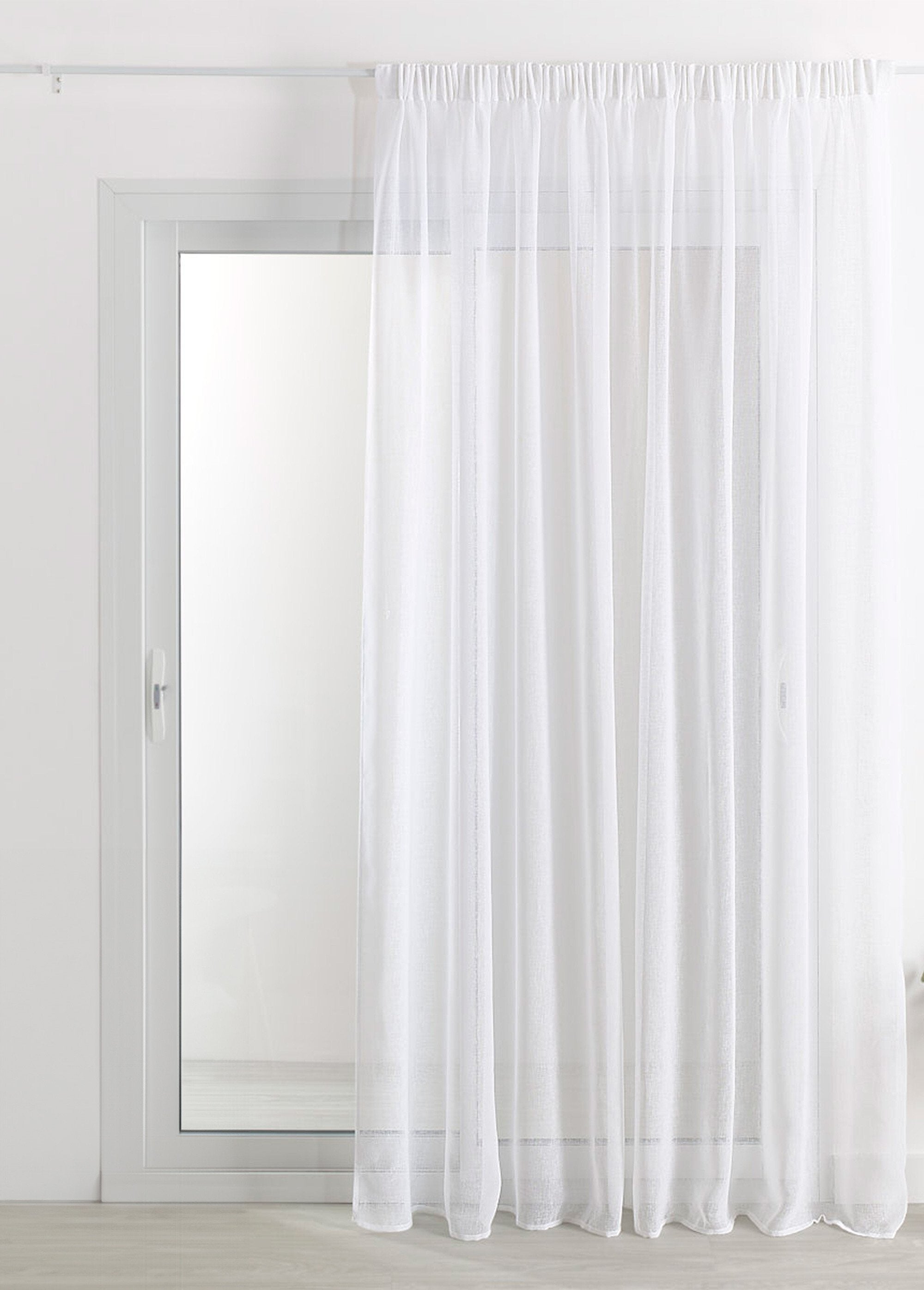 Sheer_stof_met_gerimpelde_vlecht_Blanc_FA1_slim