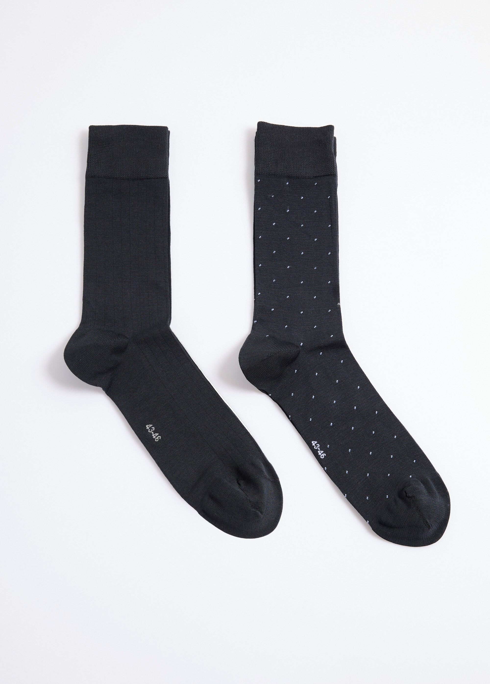 Set_van_2_sokken_met_stippen_en_ribbels_Gris_DE2_slim