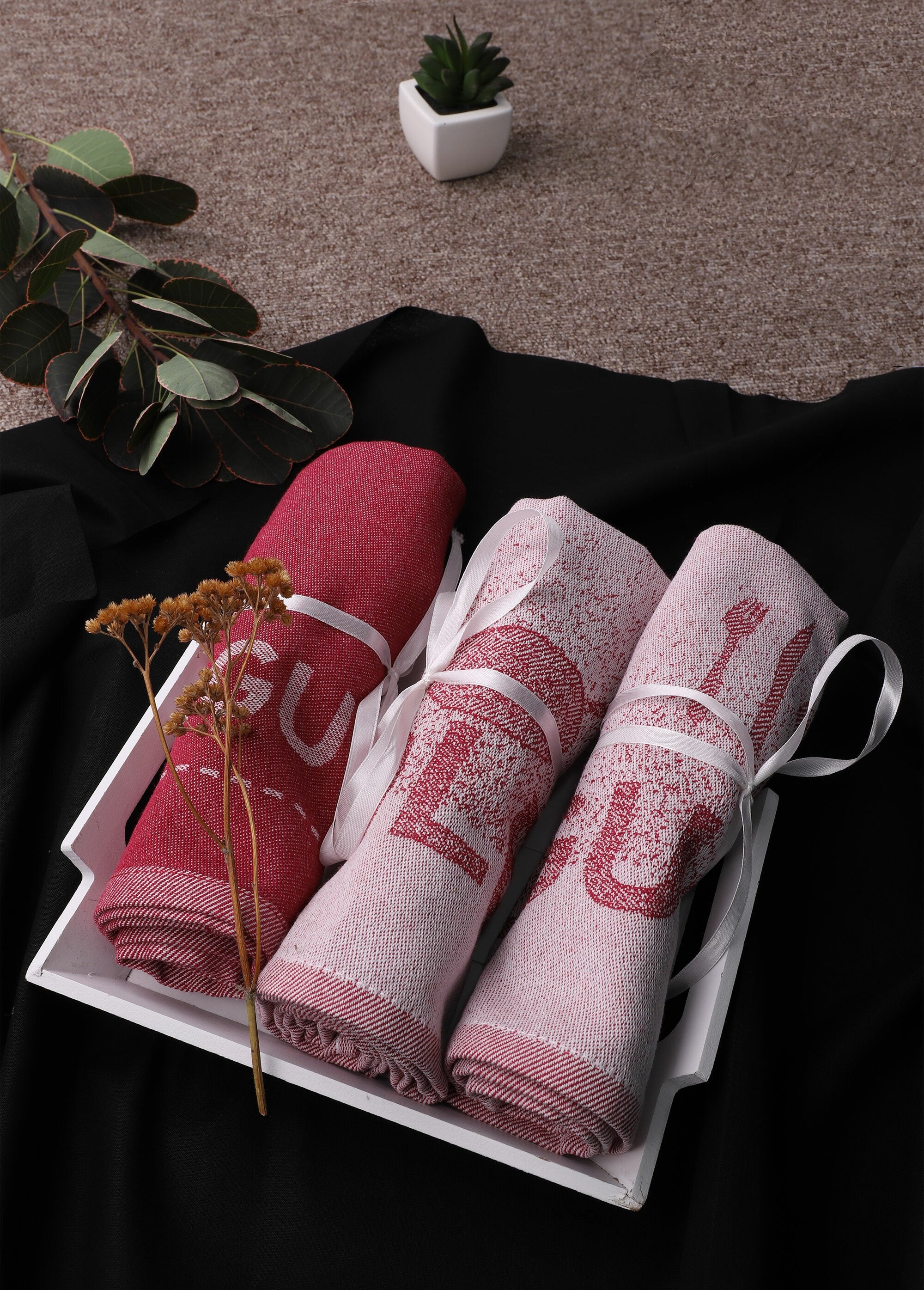 Set_van_3_rode_theedoeken_50X70cm_-_"Collection_ROOD_DE3_slim