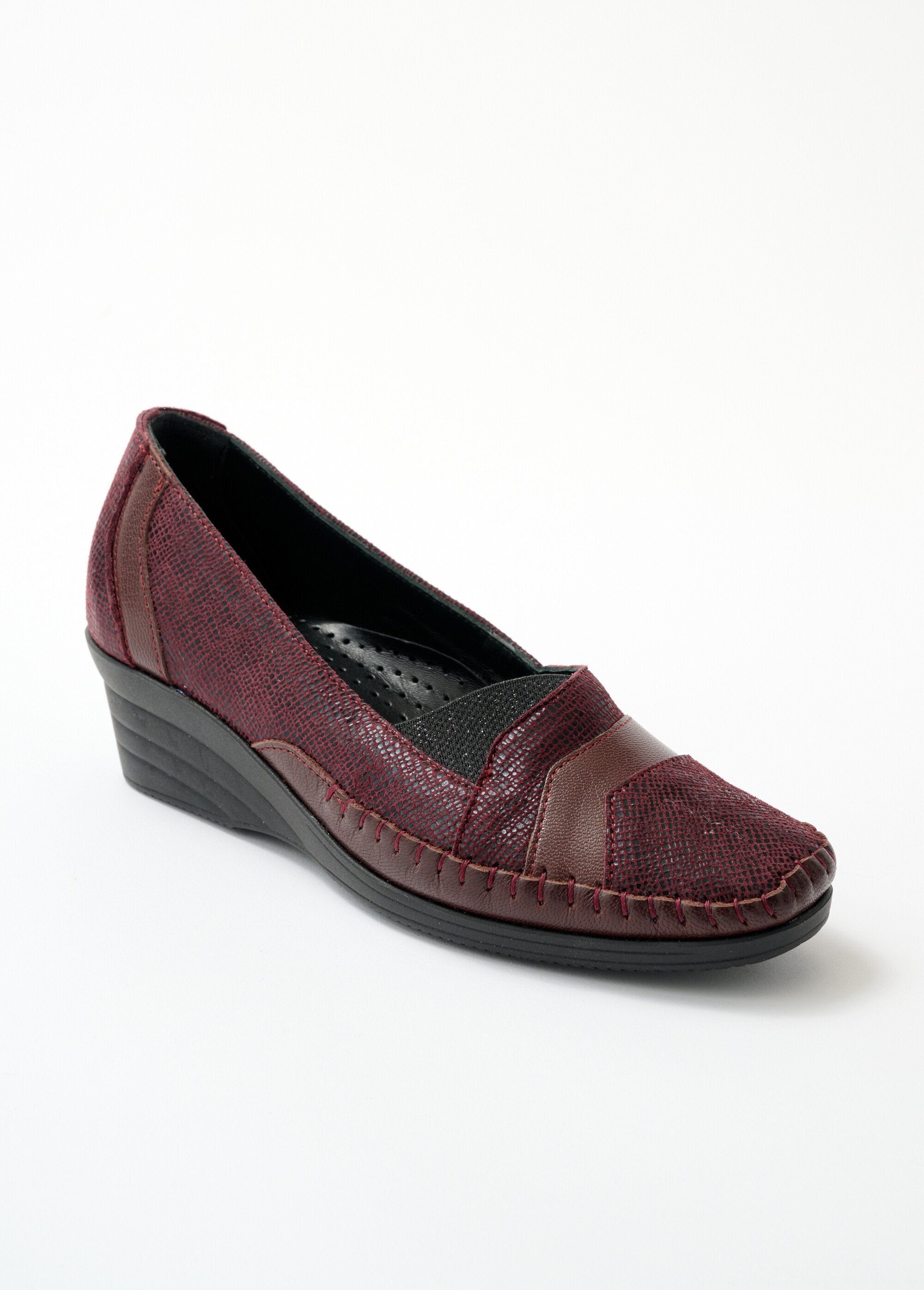 Comfortabele_leren_loafers_in_twee_materialen_Bordeaux_FA1_slim