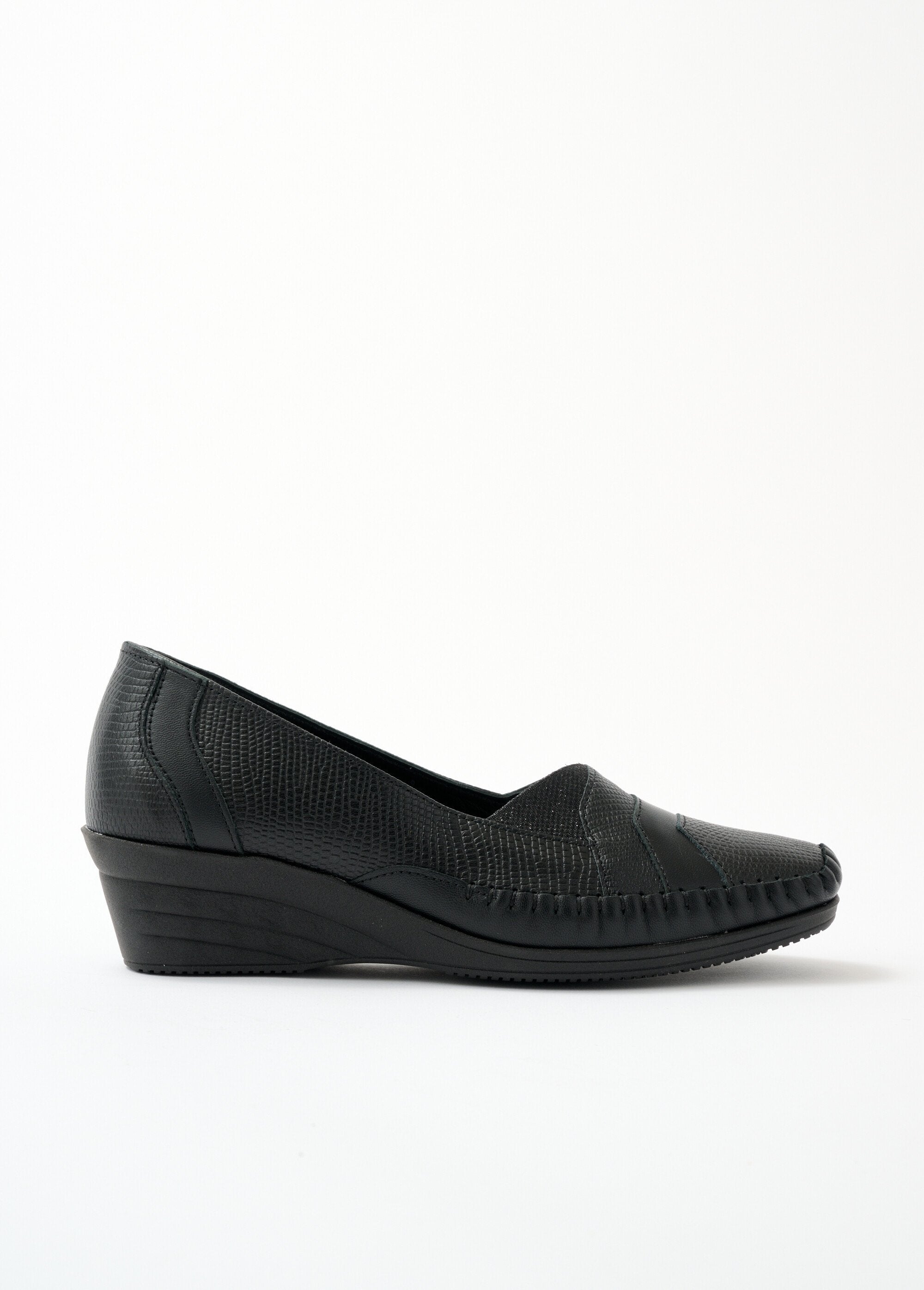 Comfortabele_leren_loafers_in_twee_materialen_ZWART_DR1_slim