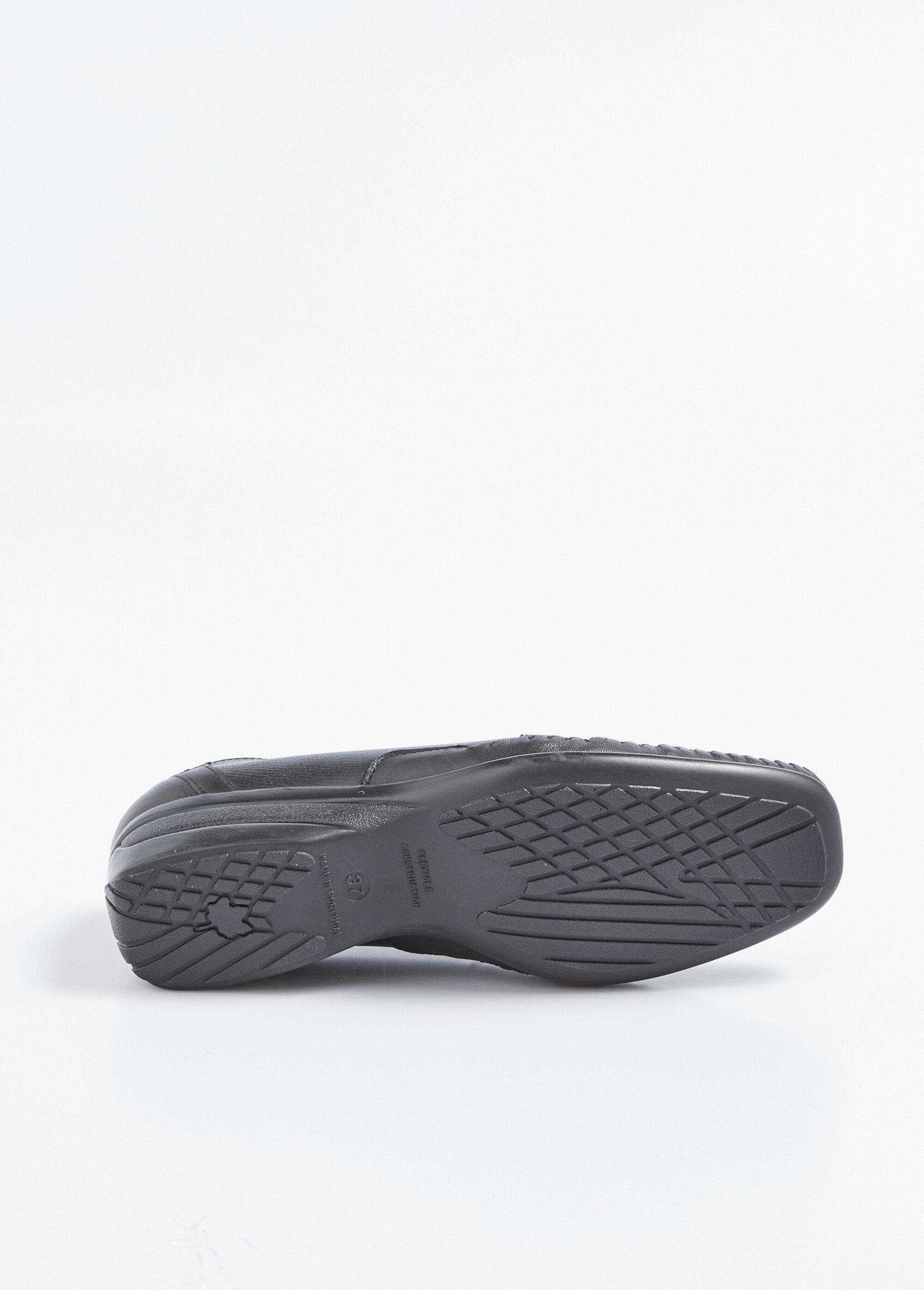 Elastische_leren_sleehakken_comfort_wijdte_Noir_UN1_slim