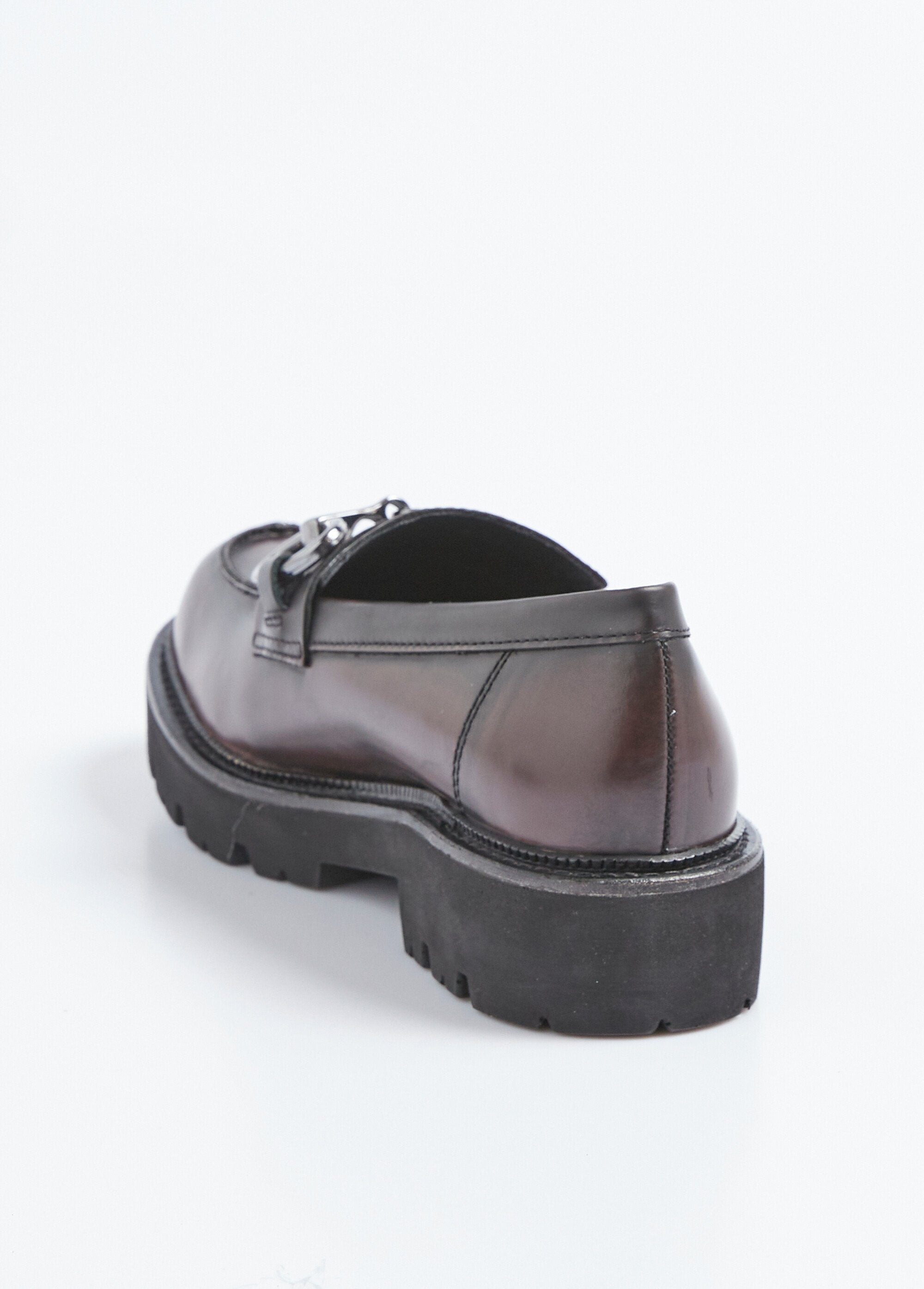 Leren_loafers_met_metalen_studs_en_ingekeepte_zool_Marron_fonce_DO1_slim