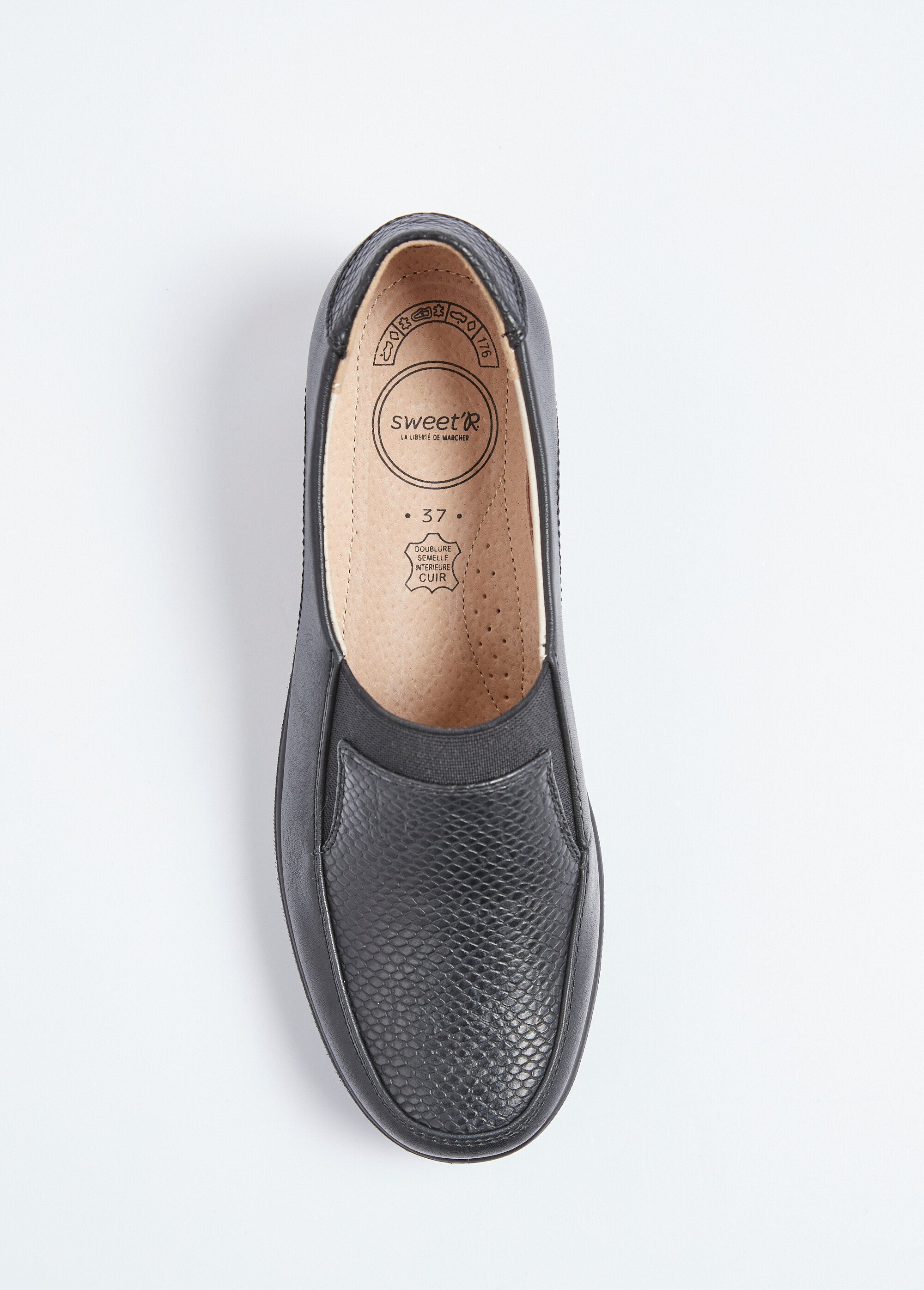 Leren_loafers_met_elastiek_in_wijdtemaat_Noir_OV1_slim