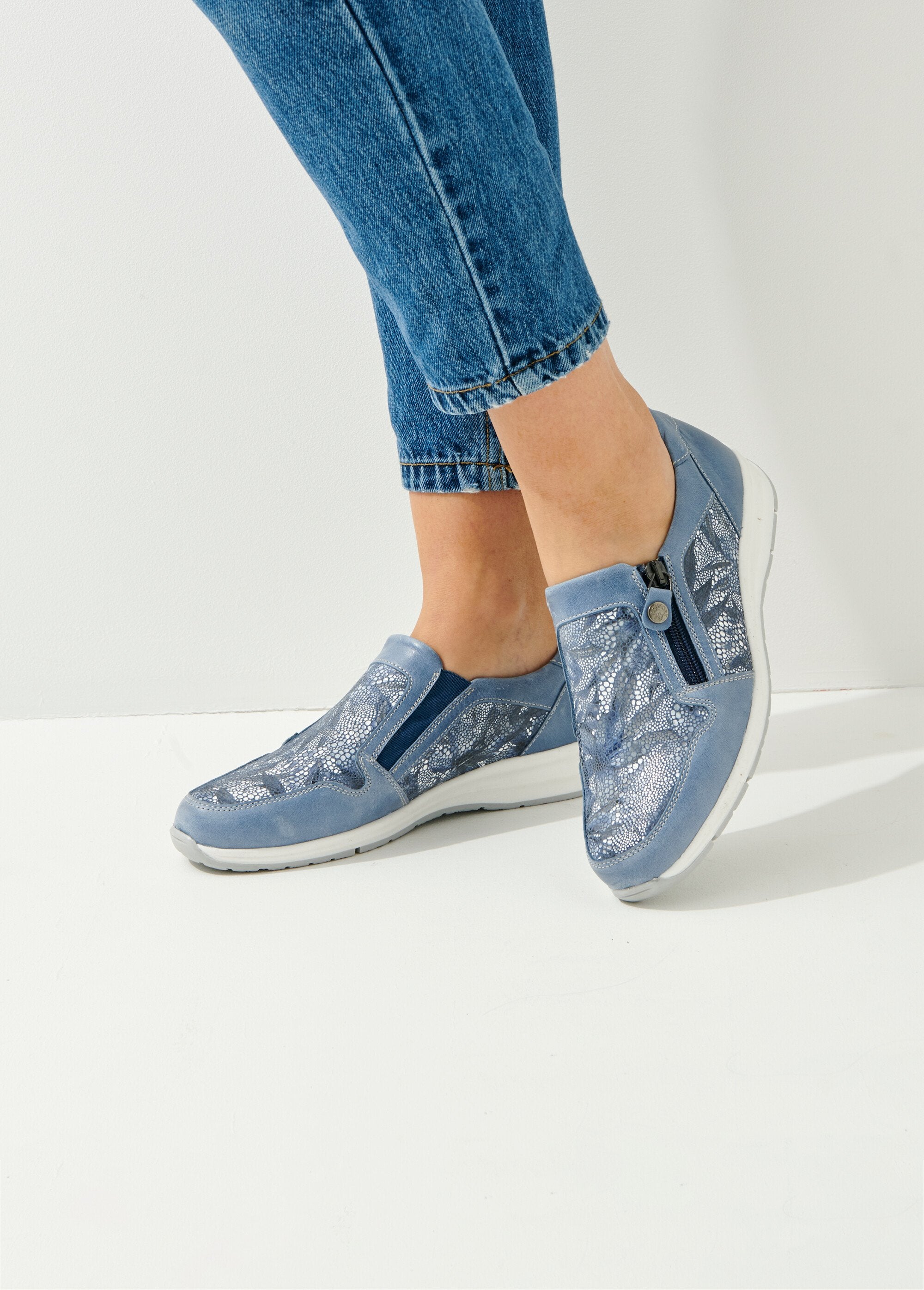 Comfort_loafers_in_wijdte_met_leren_ritssluiting_BLAUW_SF1_slim