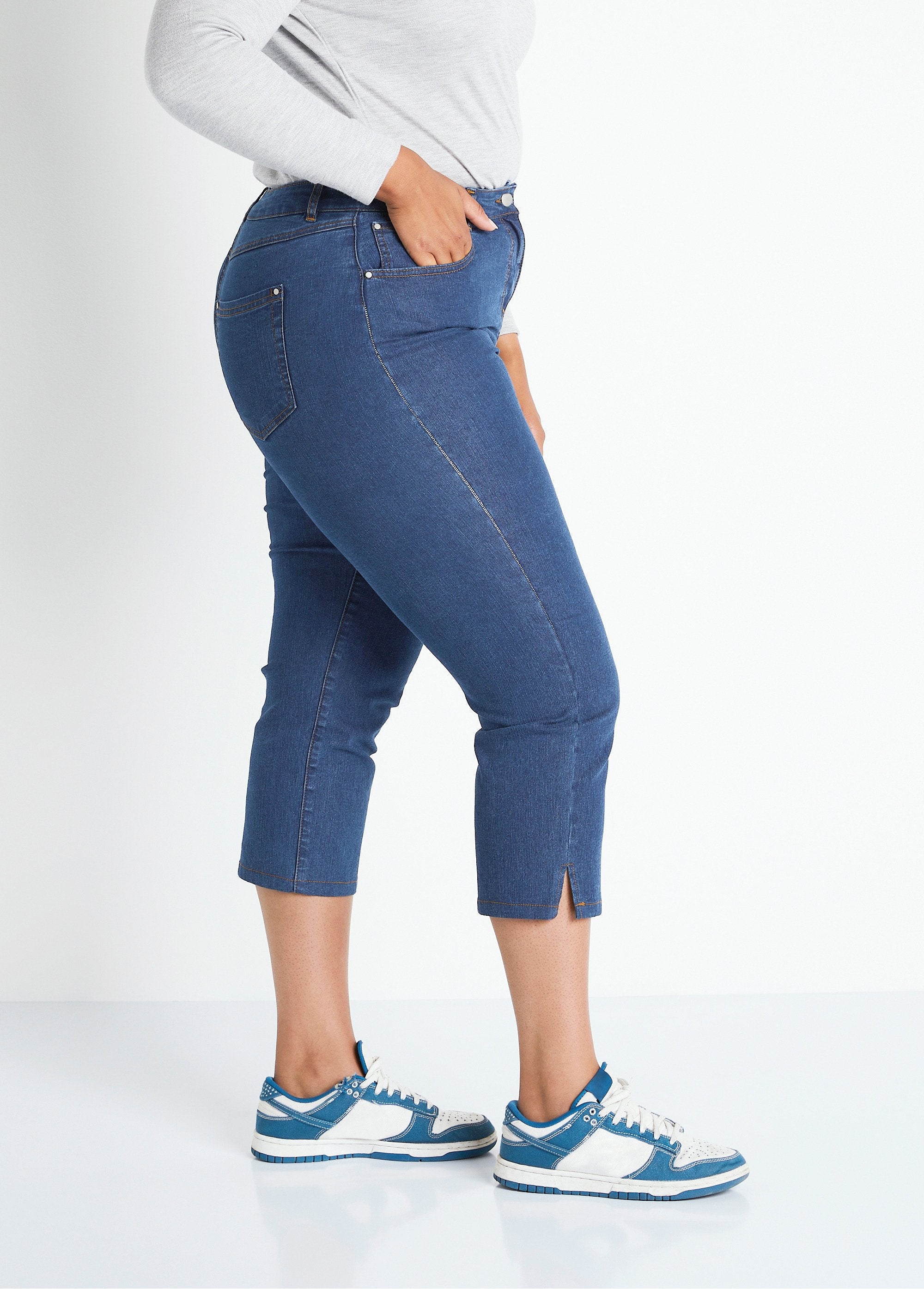 Stretch_denim_broek_met_tailleband_Blauw_DR1_curvy