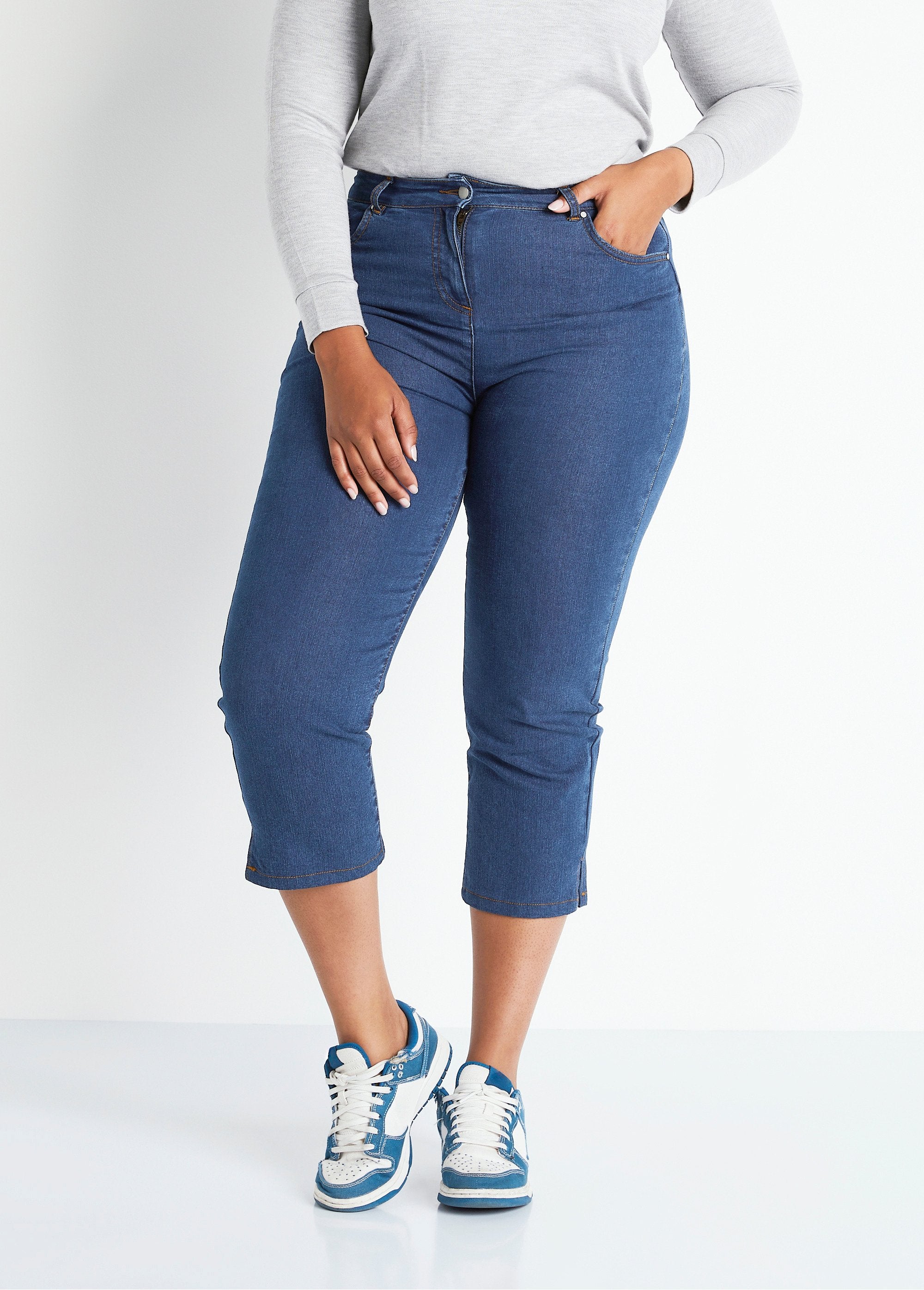 Stretch_denim_broek_met_tailleband_Blauw_FA1_curvy