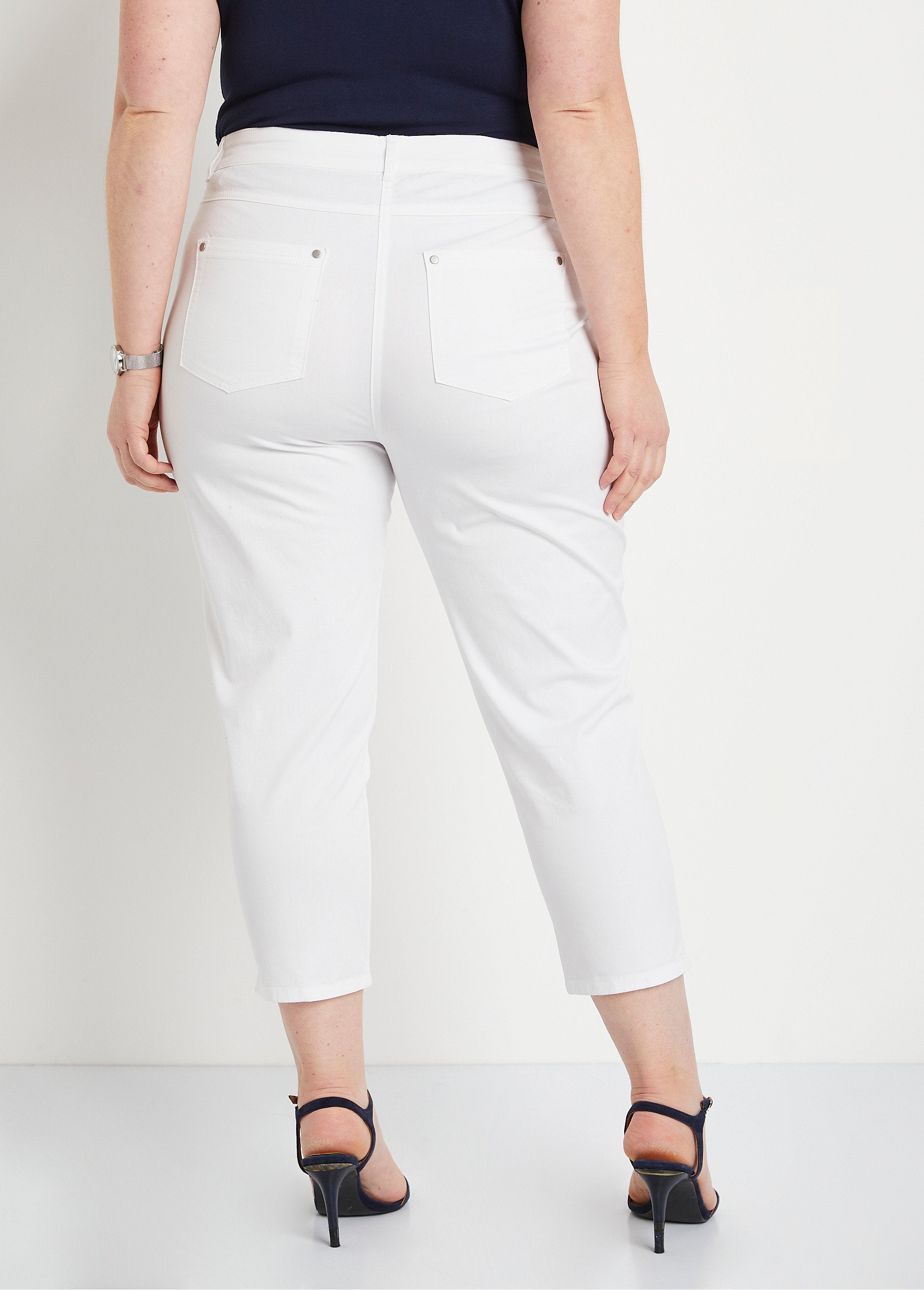 Broek_met_elastische_tailleband_5_zakken_WIT_DO1_curvy