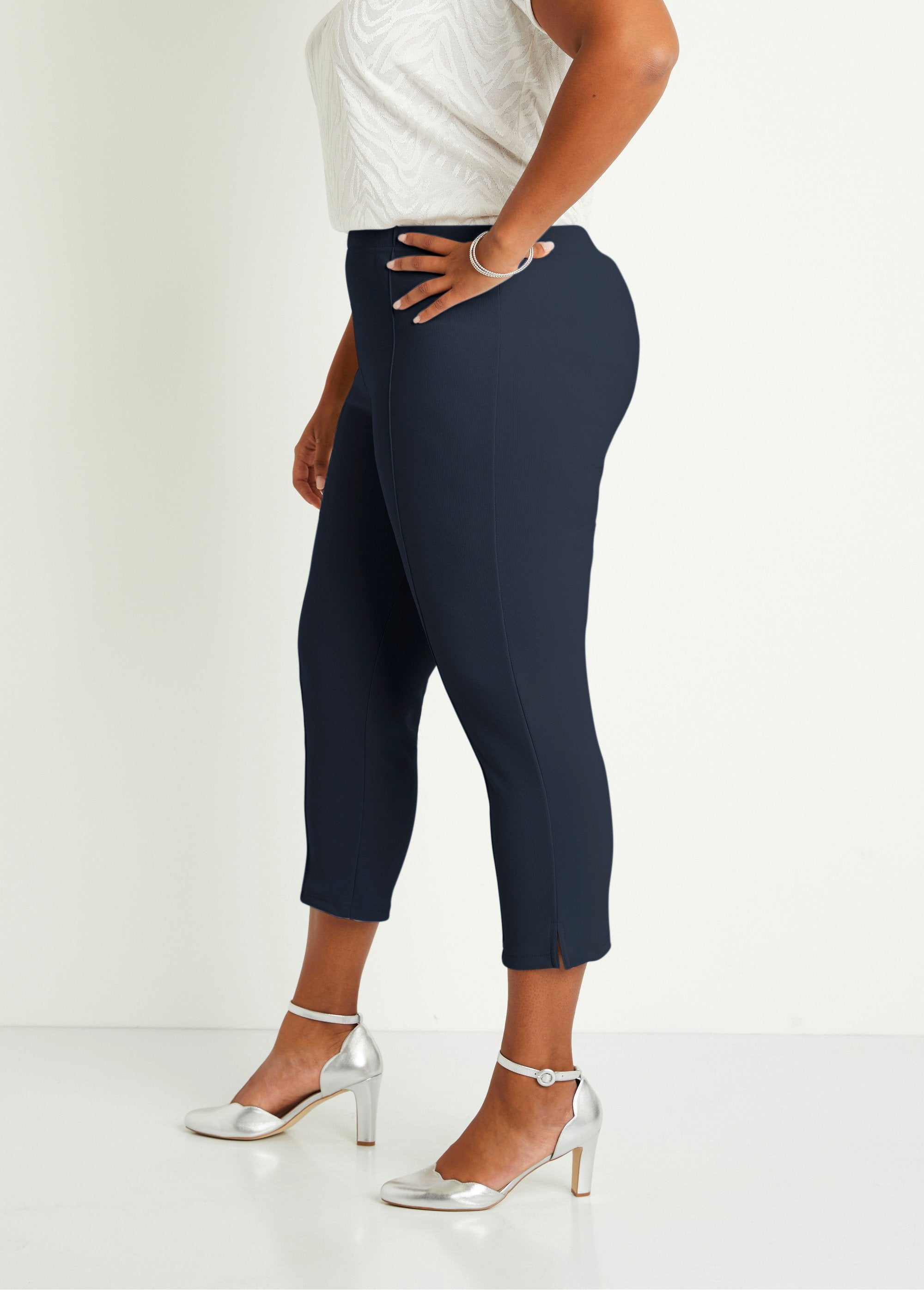 Geribde_broek_met_elastische_tailleband_Marien_DR1_curvy