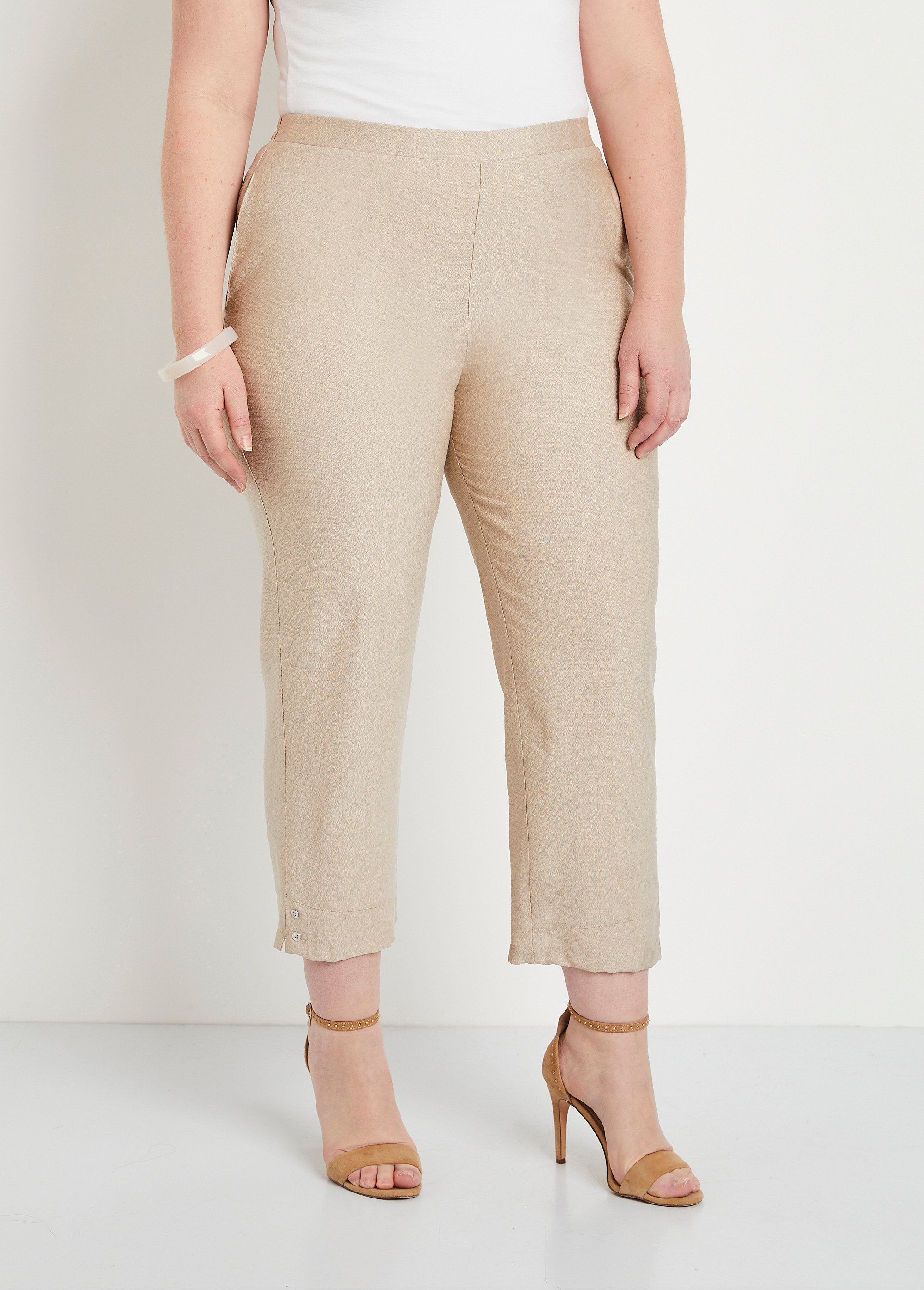 Semi-elastische_broek_met_wijde_pijpen_Zand_FA1_curvy