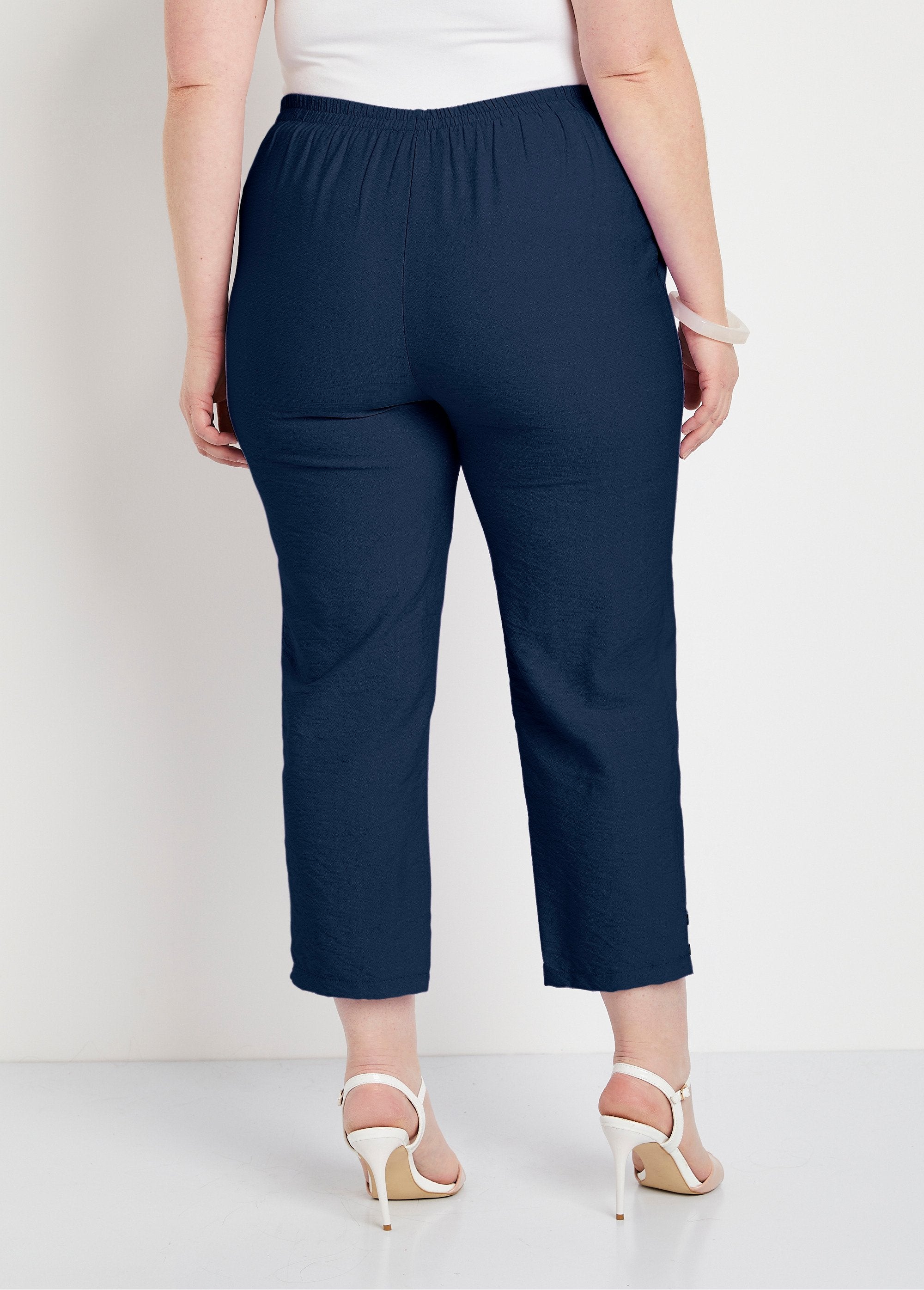 Semi-elastische_broek_met_wijde_pijpen_Marien_DO1_curvy