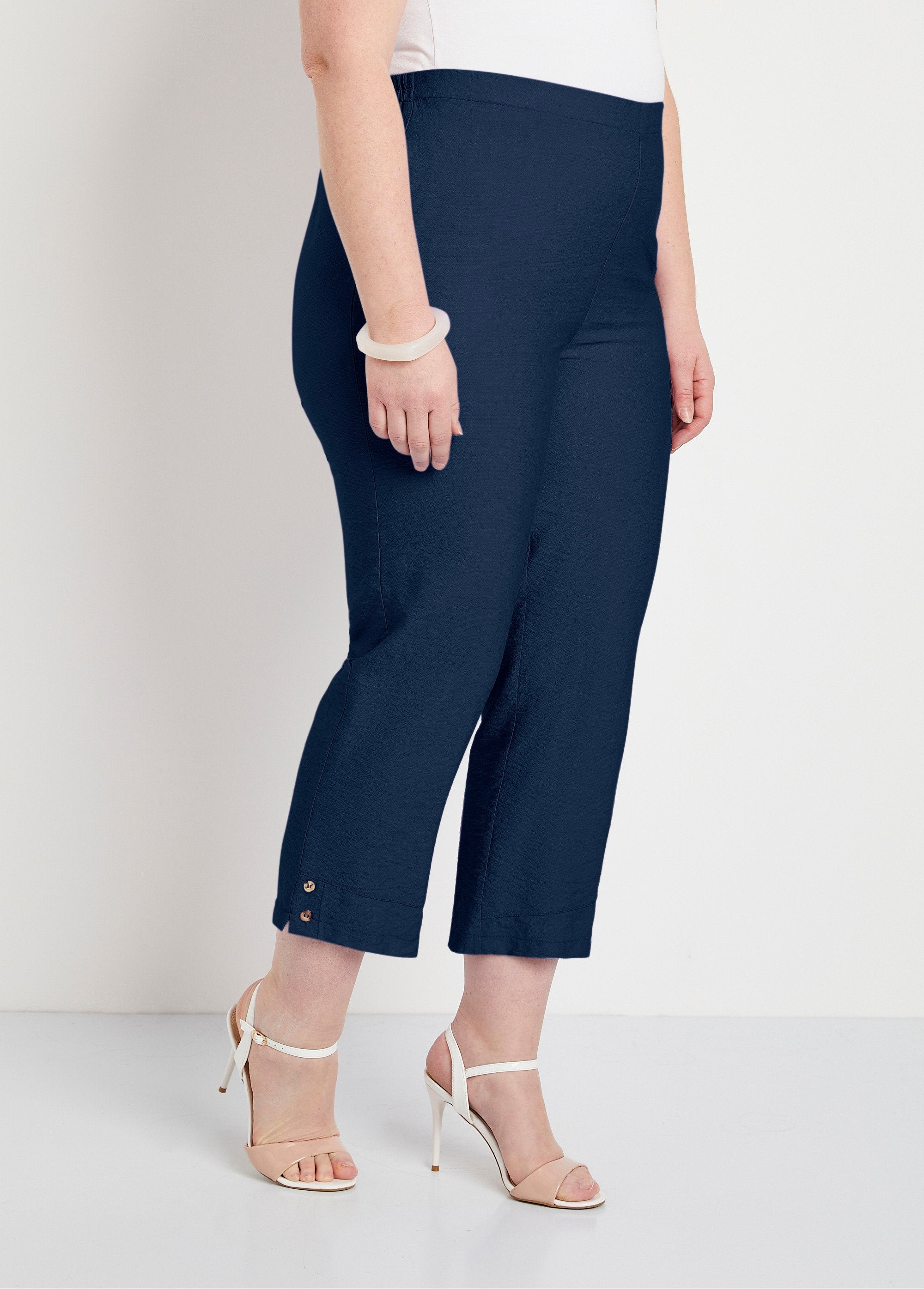 Semi-elastische_broek_met_wijde_pijpen_Marien_FA2_curvy