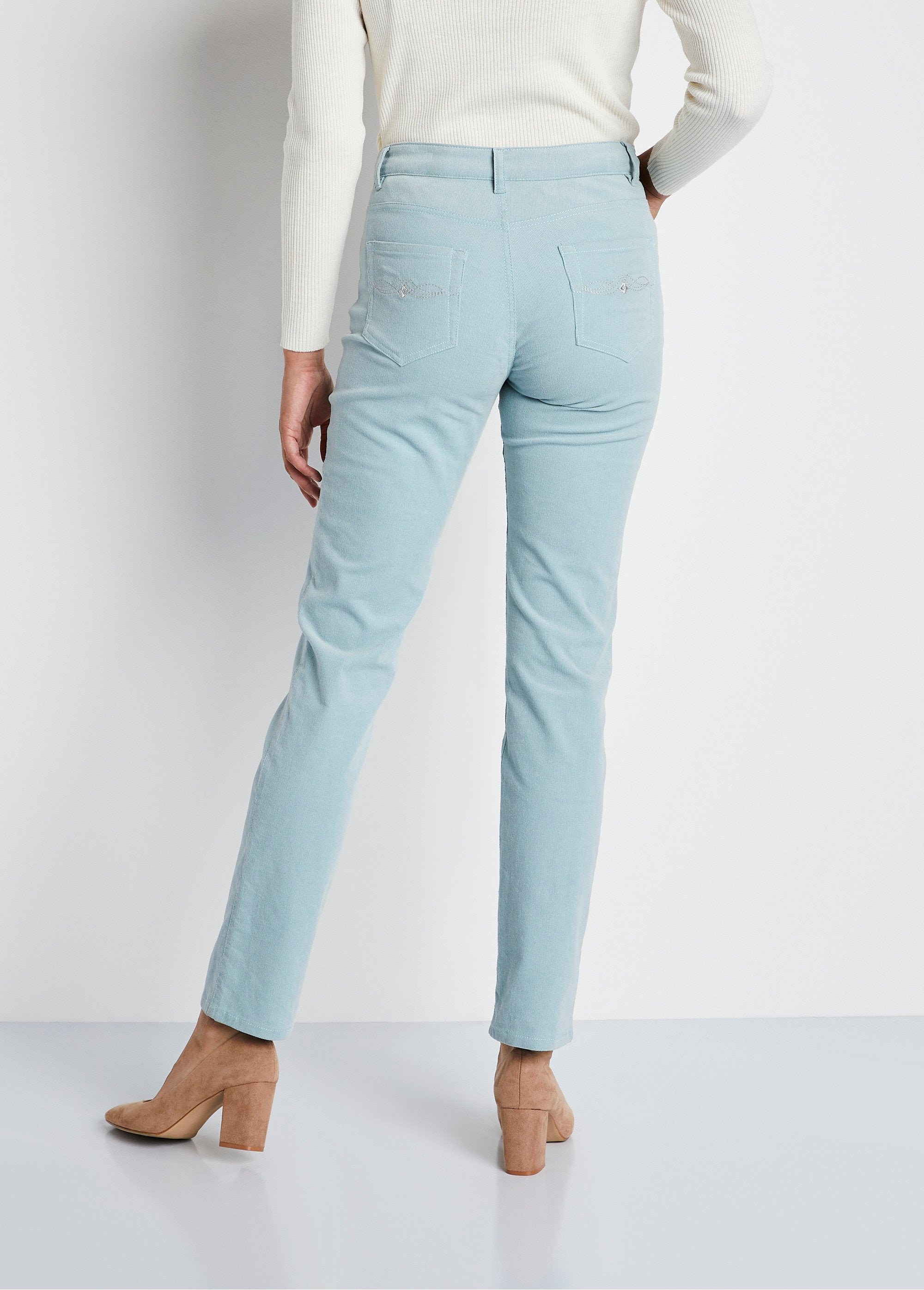 5-pocket_milleraie_corduroy_broek_Watergroen_DO1_slim