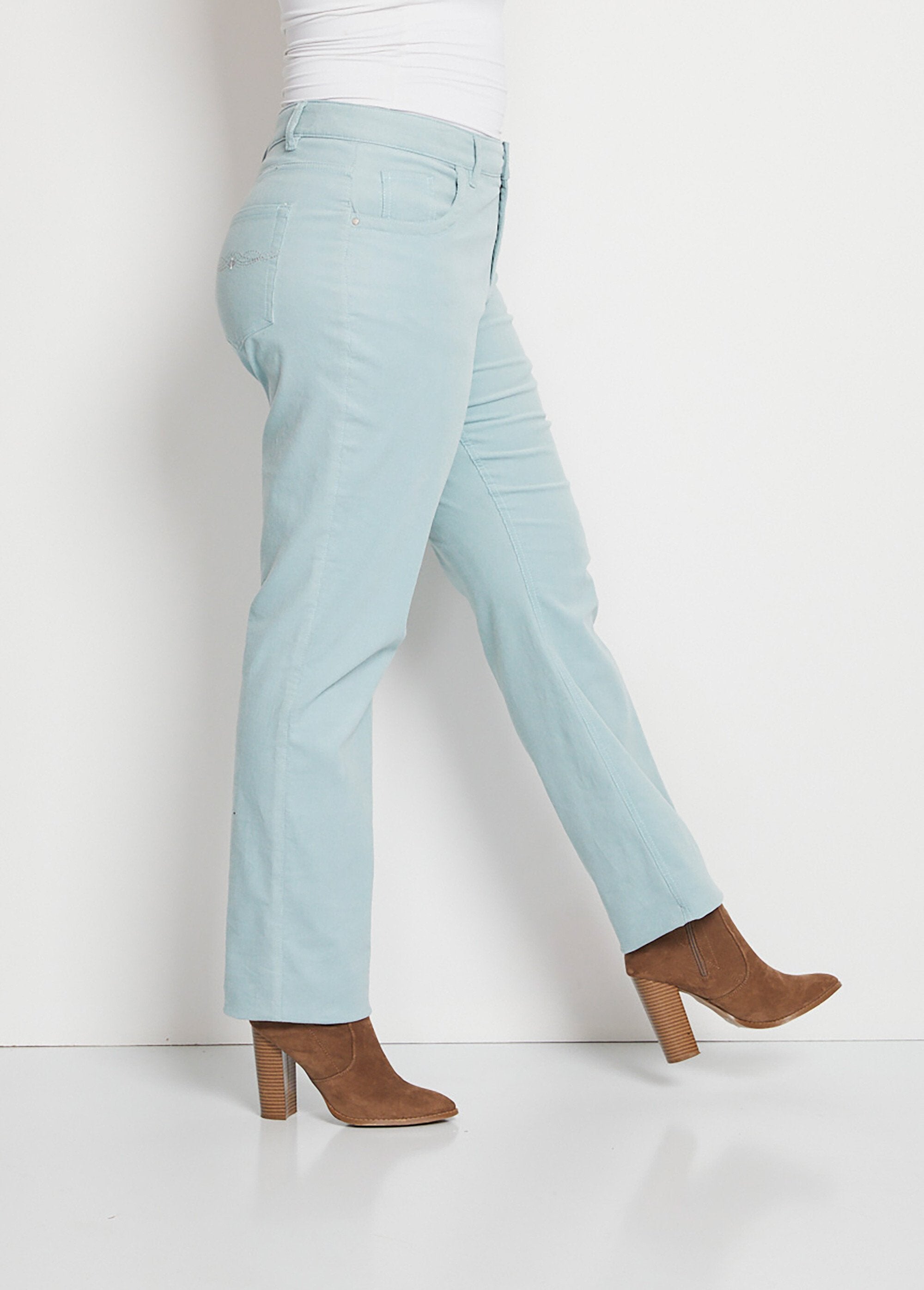 5-pocket_milleraie_corduroy_broek_Watergroen_DR1_curvy