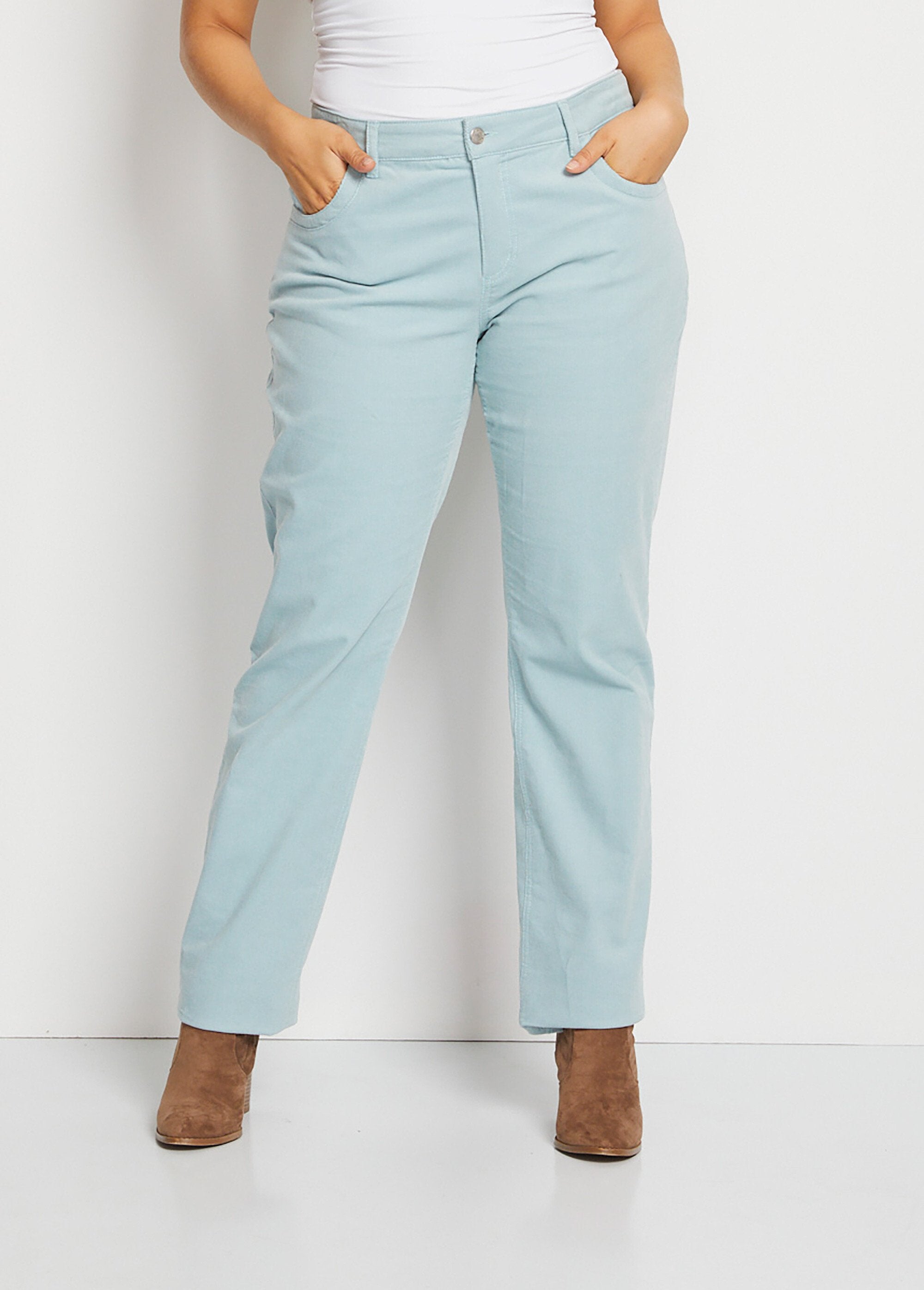 5-pocket_milleraie_corduroy_broek_Watergroen_FA1_curvy