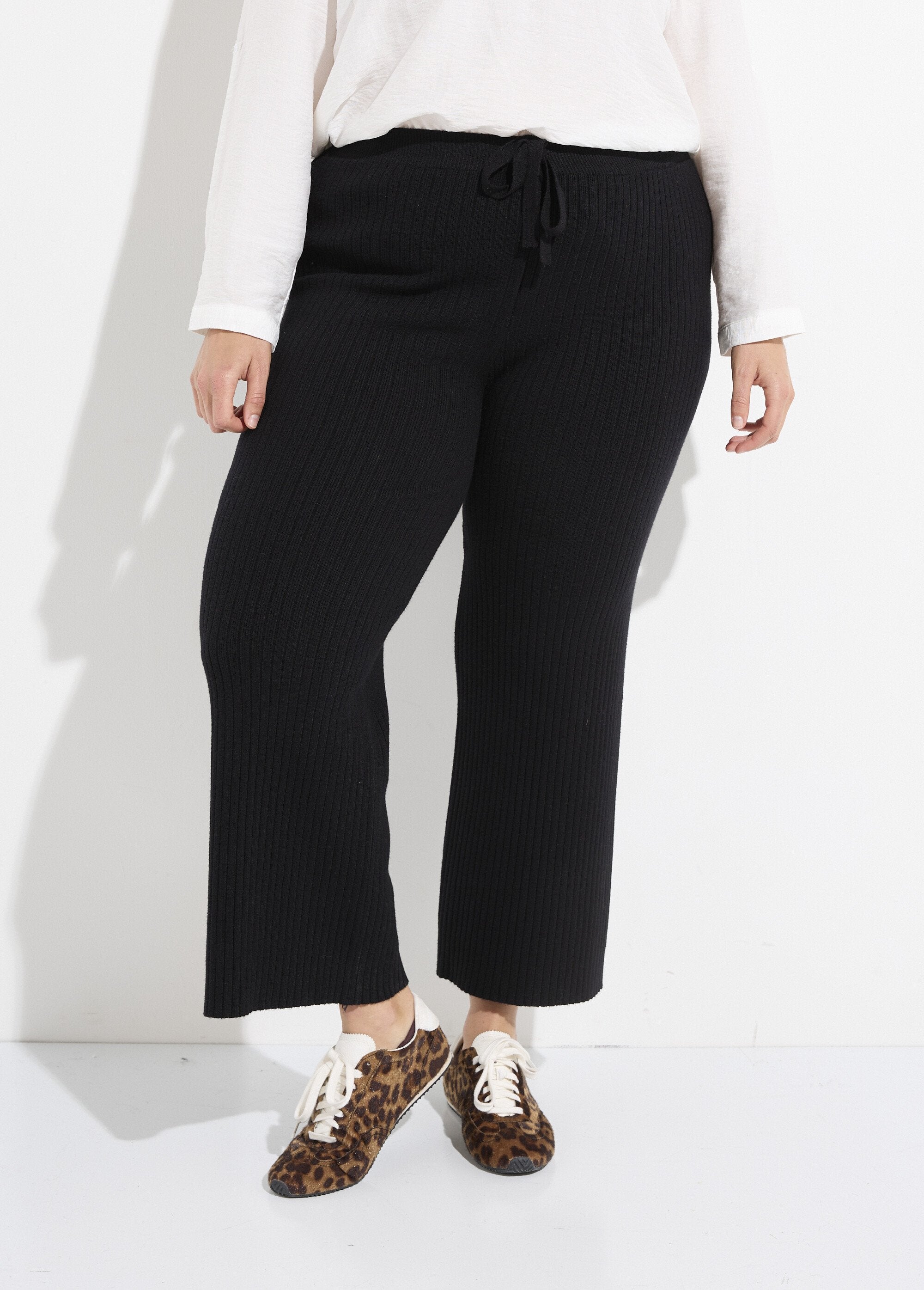 Pantalon_confort_en_maille,_coupe_large_Noir_FA1_curvy