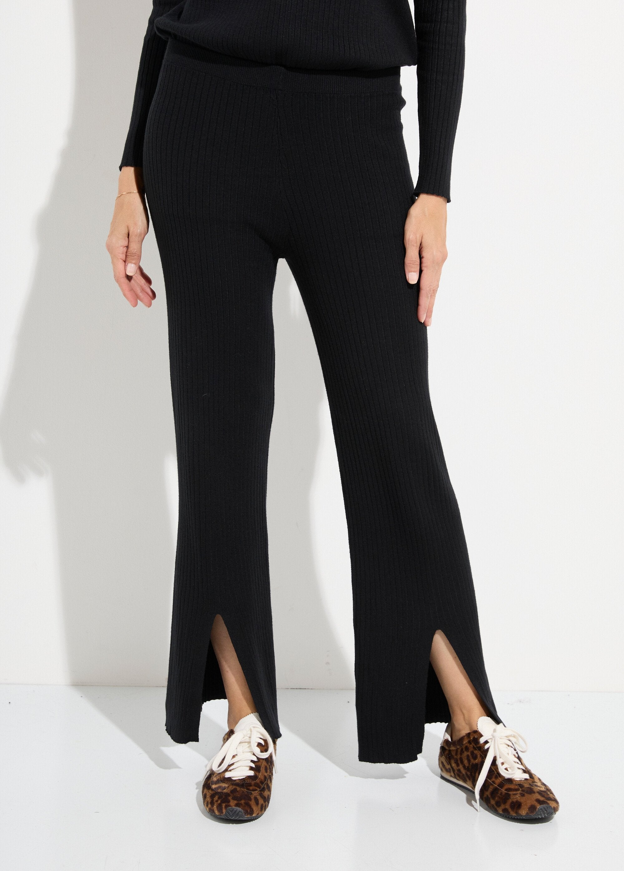Mollige_gebreide_loungebroek_Noir_FA1_slim
