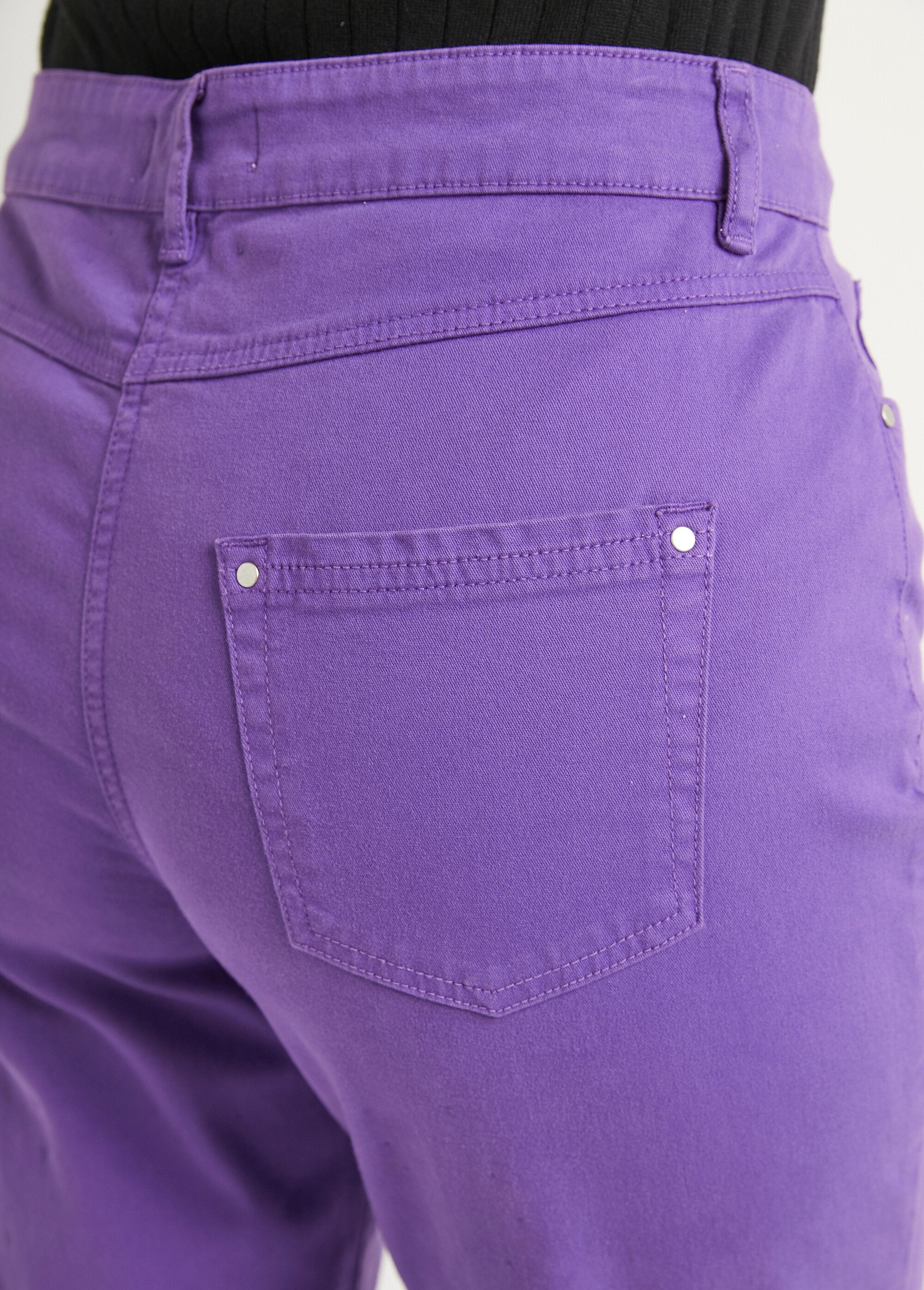 5-pocket_stretch_katoenen_broek_met_rechte_pijpen_Violet_DE2_slim